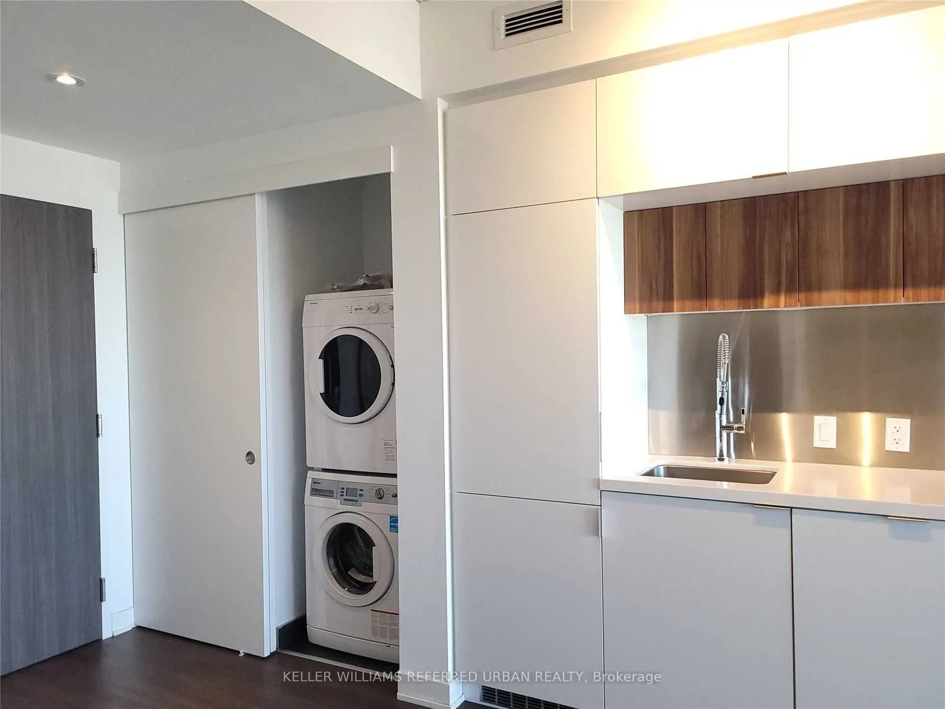185 Roehampton Avenue, #2408