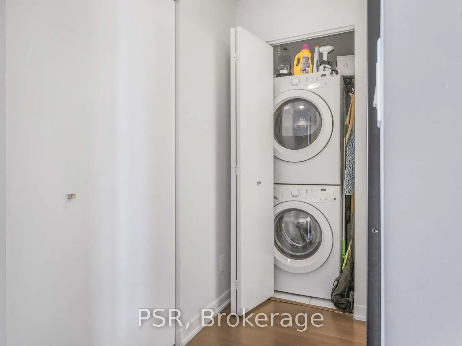 150 East Liberty Street, #2513