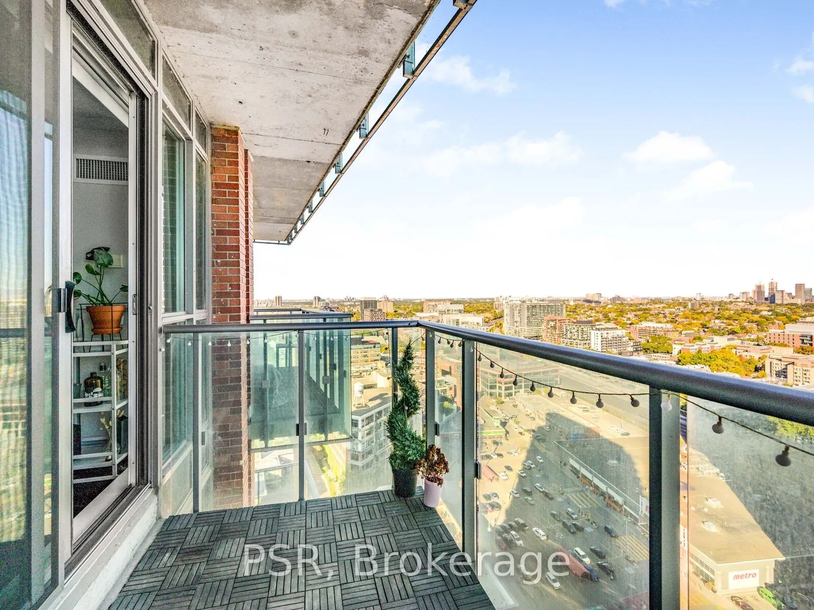 150 East Liberty Street, #2513