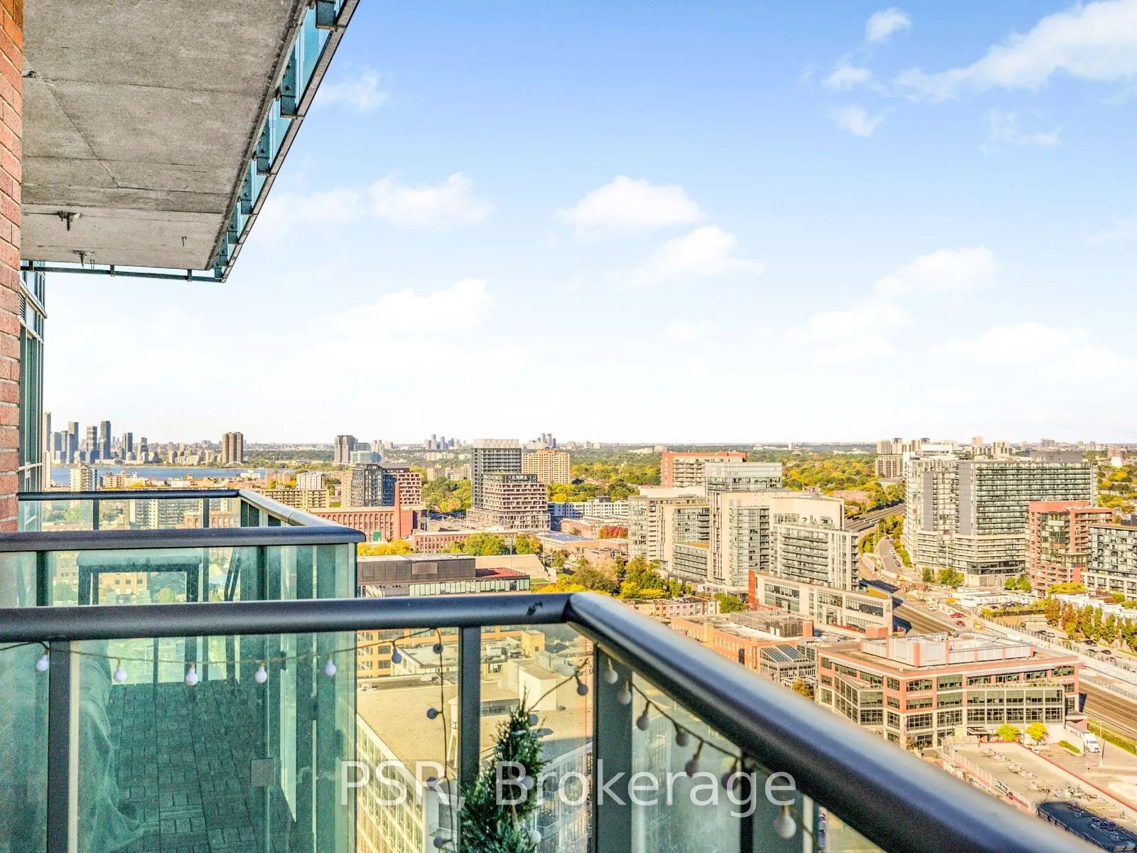 150 East Liberty Street, #2513