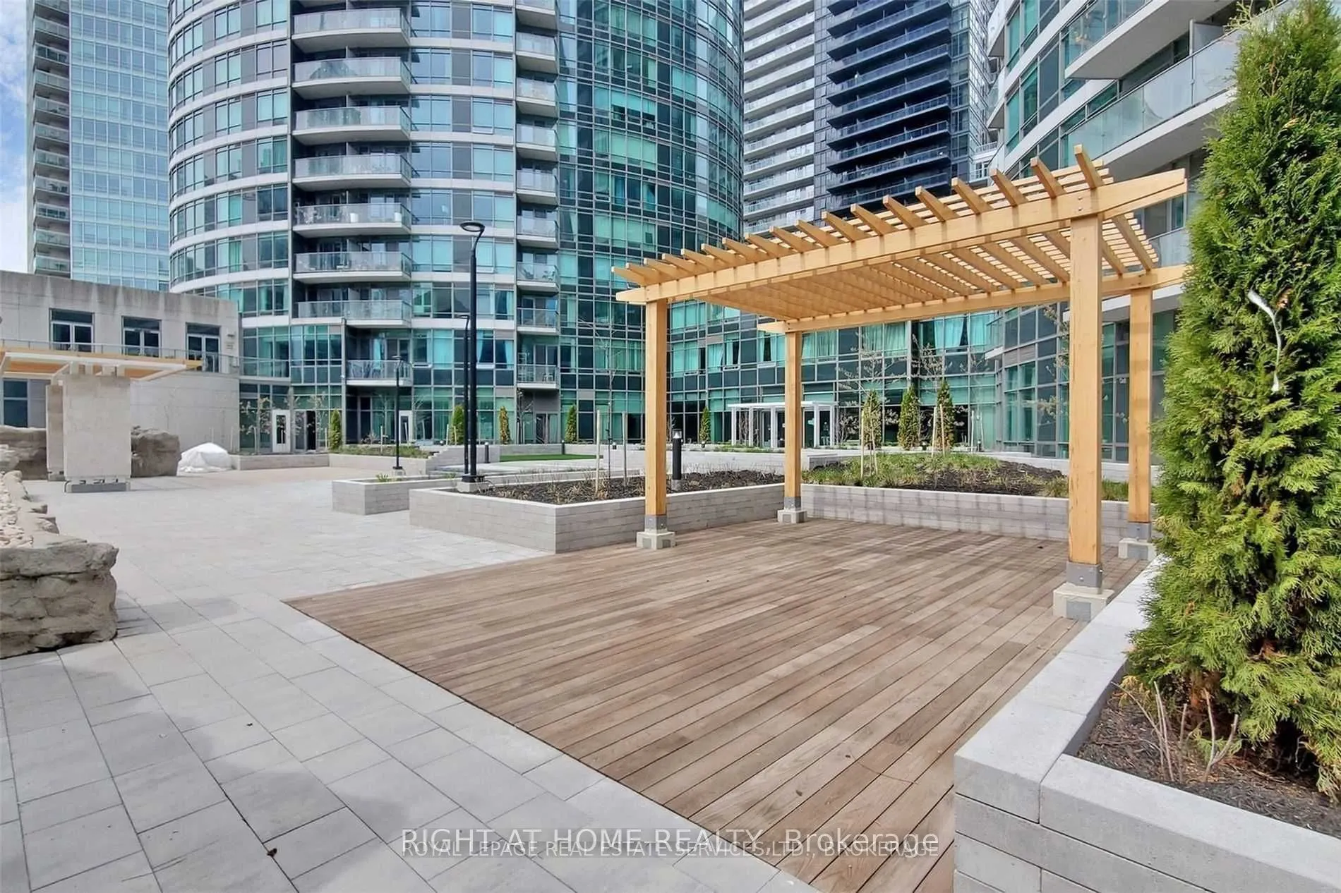 361 Front Street W, #1810