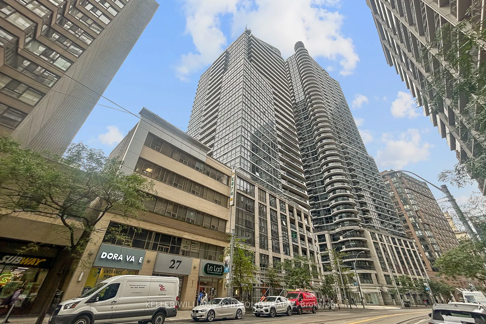 25 Carlton Street, #327
