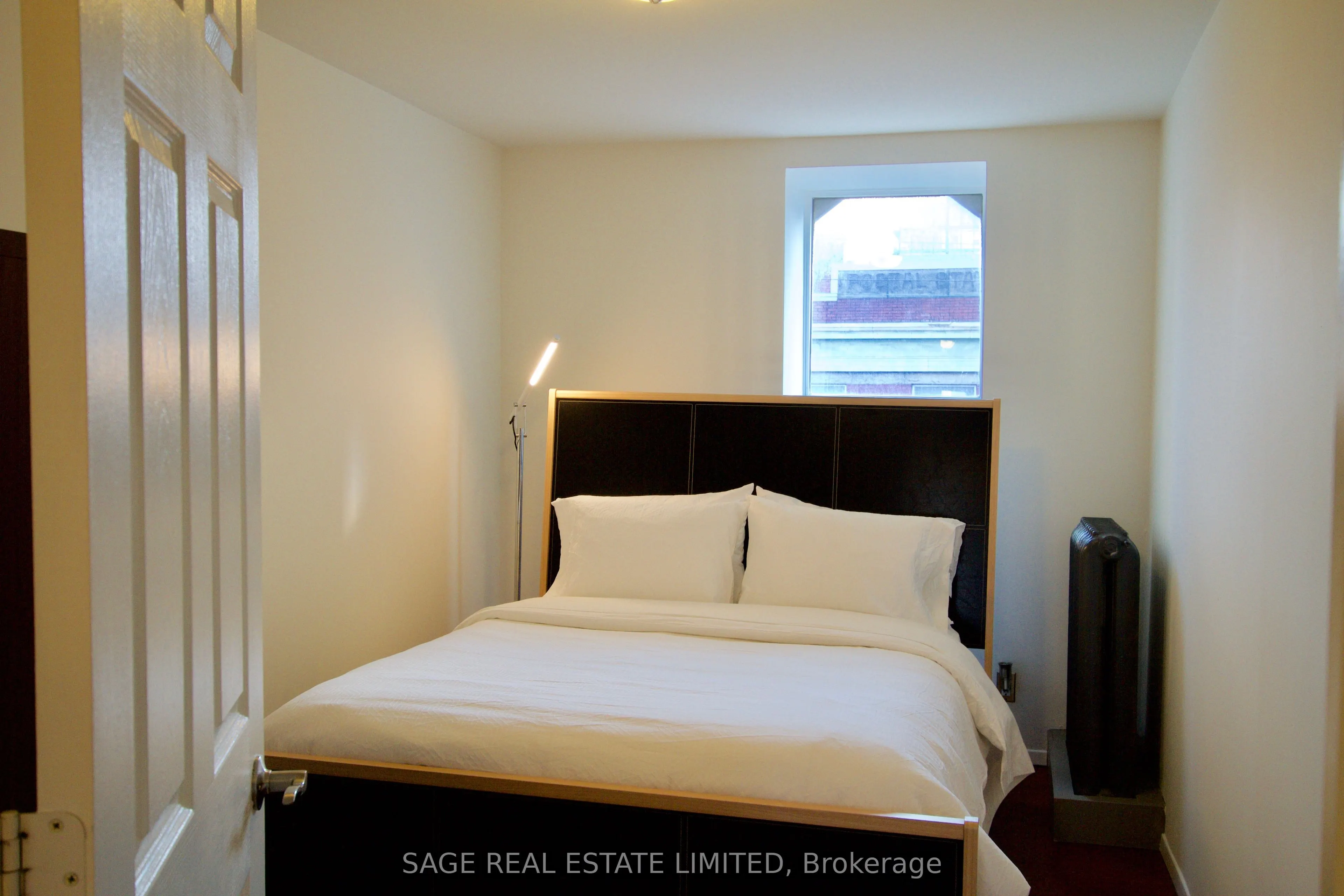 1130 Queen Street W, #3