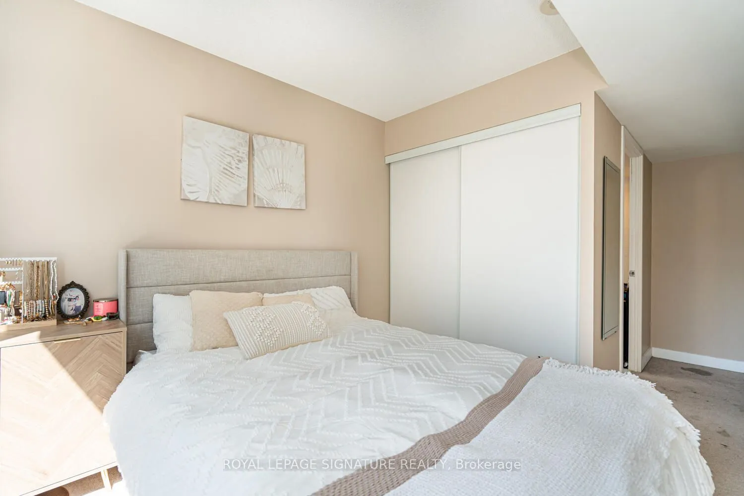 151 Dan Leckie Way, #610