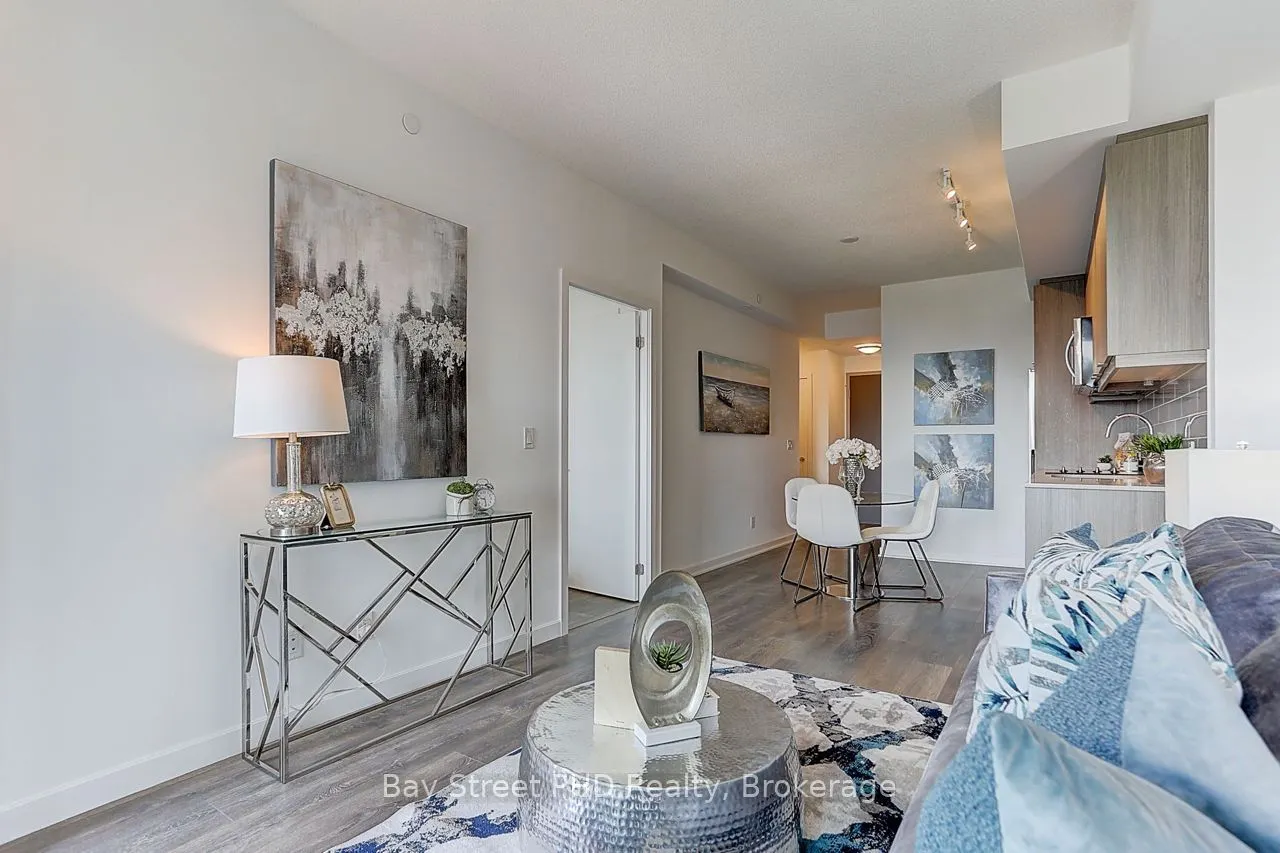 38 Forest Manor Road, #1205