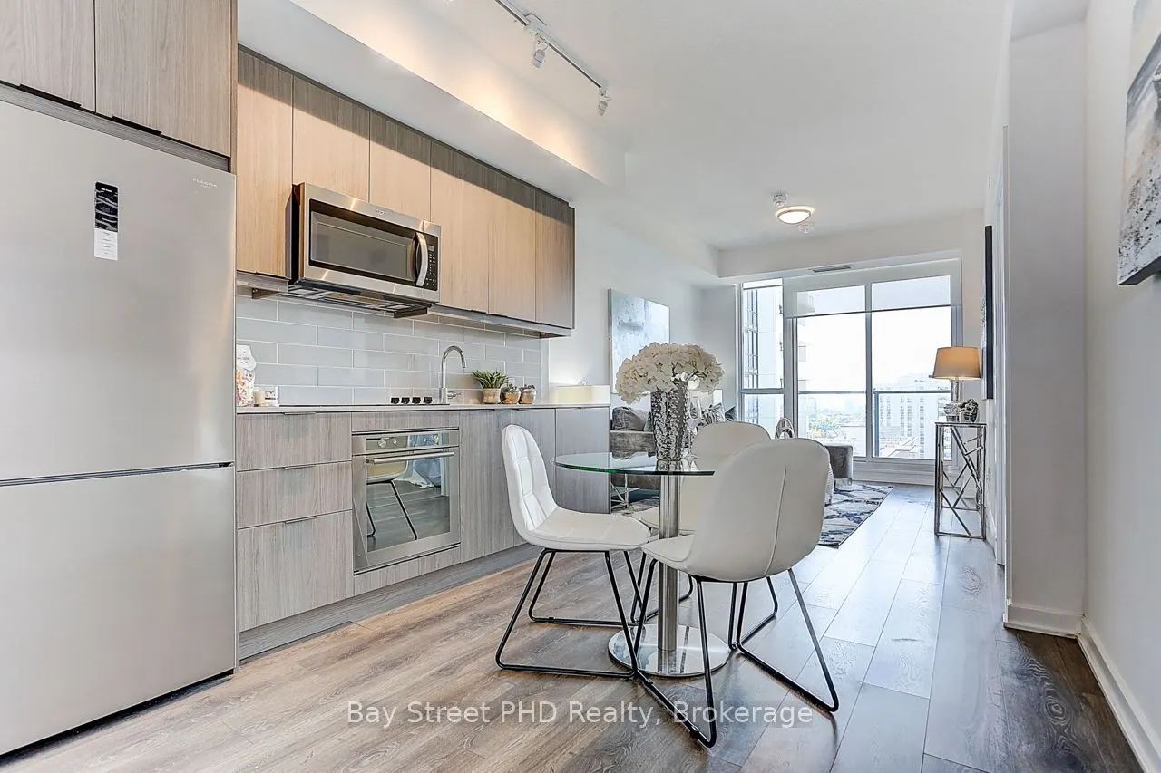 38 Forest Manor Road, #1205