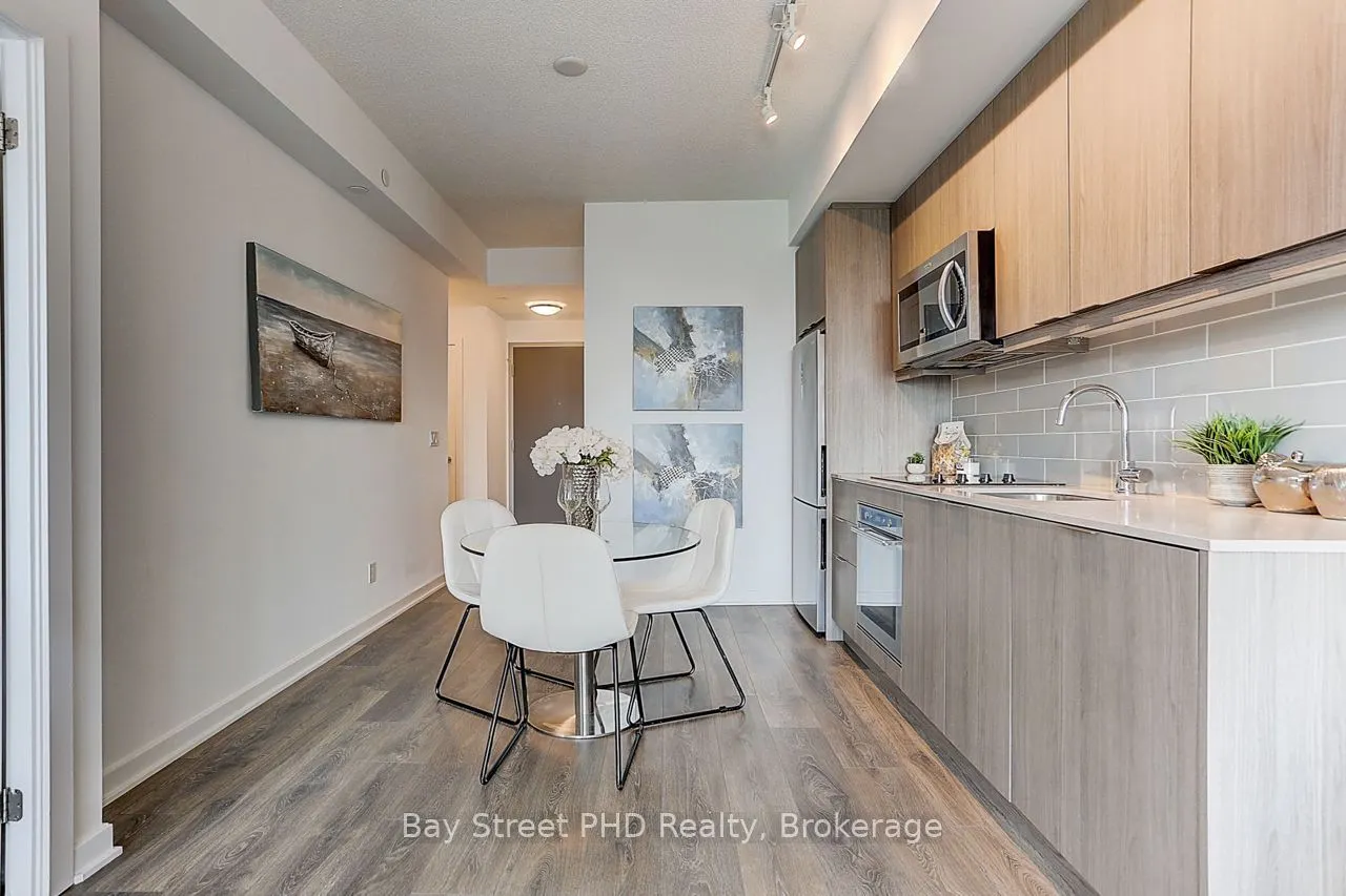 38 Forest Manor Road, #1205