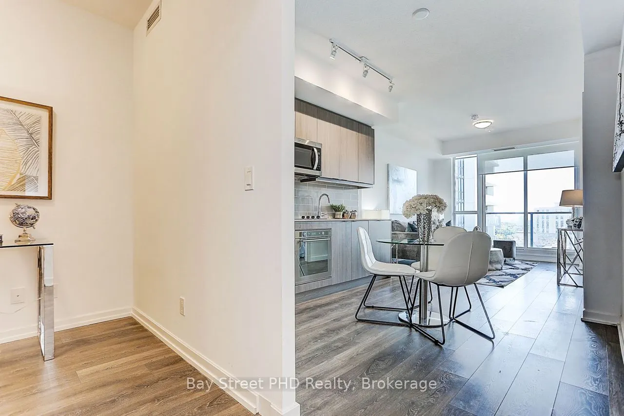 38 Forest Manor Road, #1205