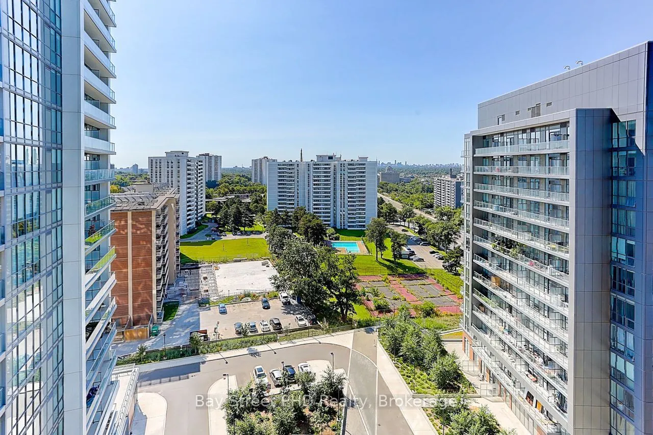 38 Forest Manor Road, #1205
