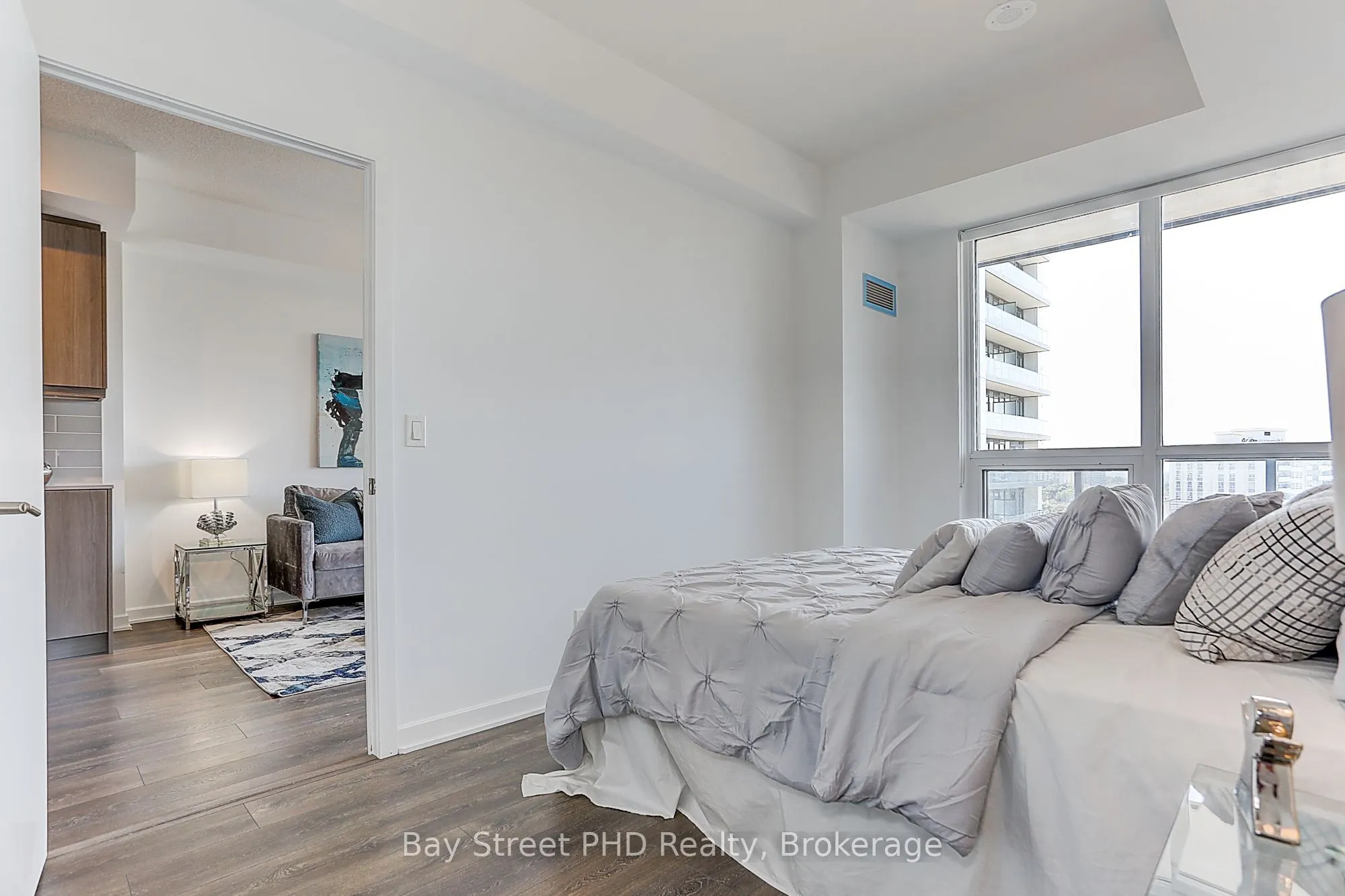 38 Forest Manor Road, #1205