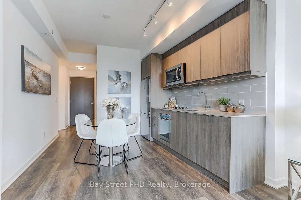 38 Forest Manor Road, #1205