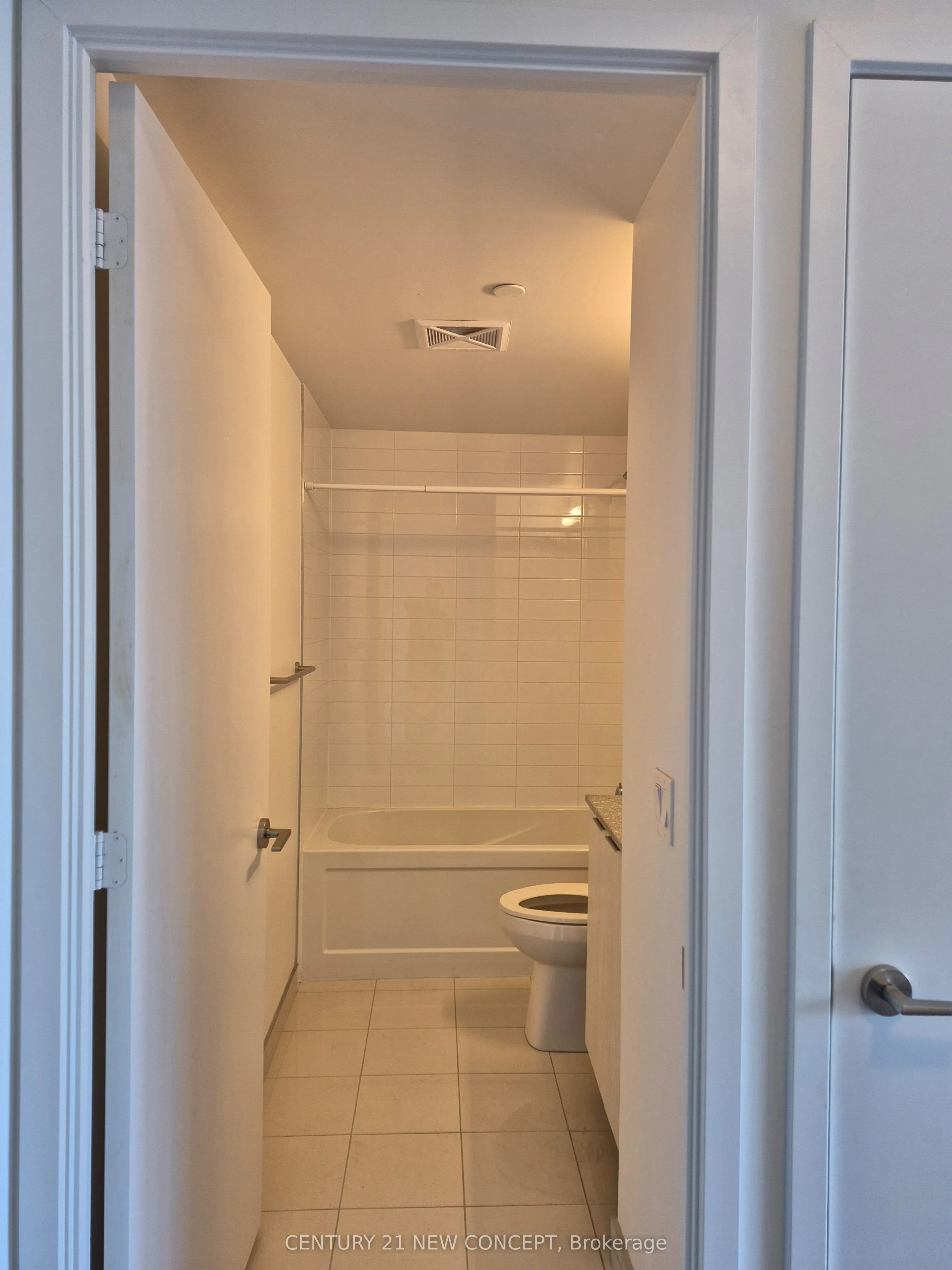 158 Front Street E, #1205