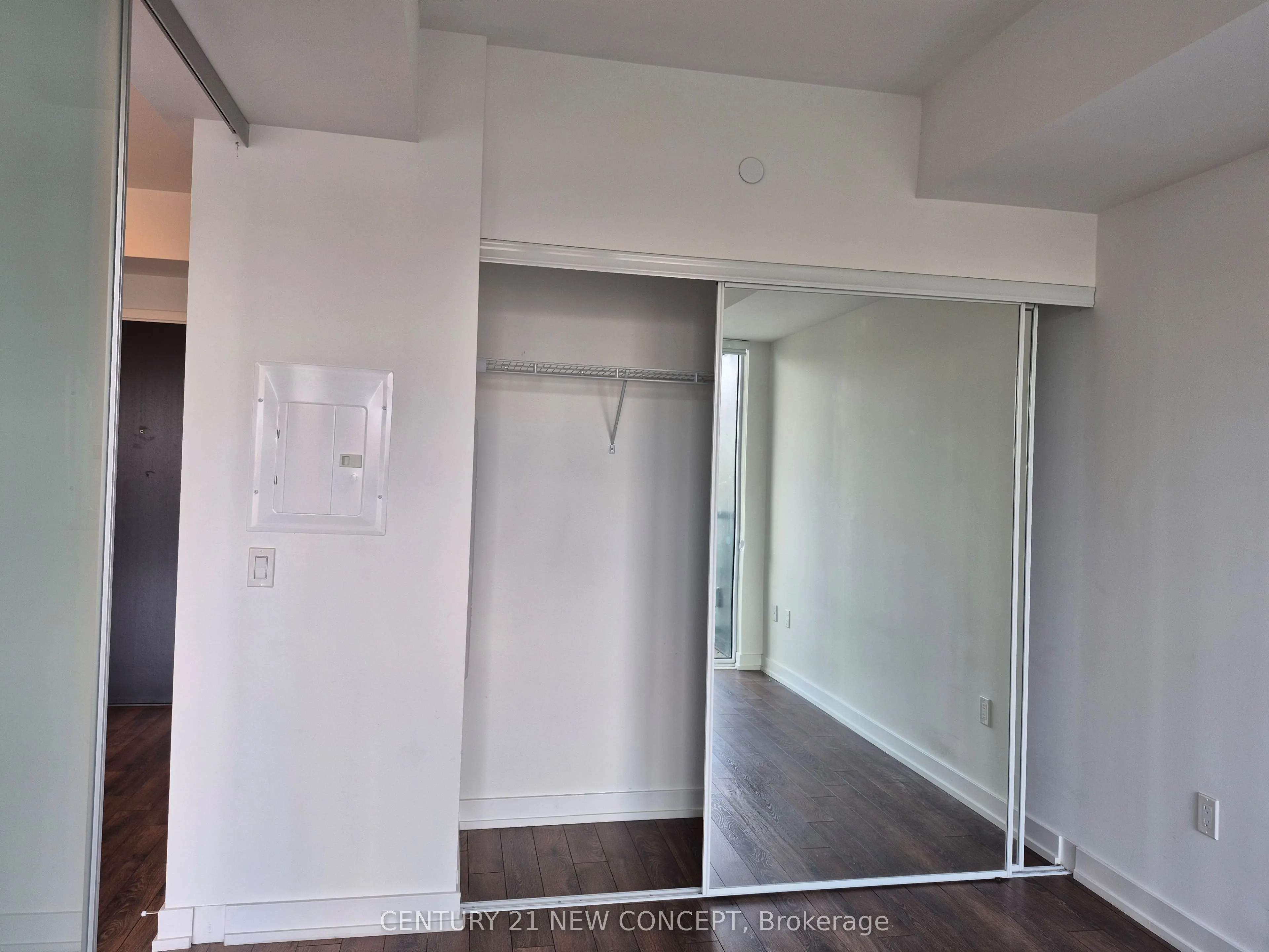 158 Front Street E, #1205