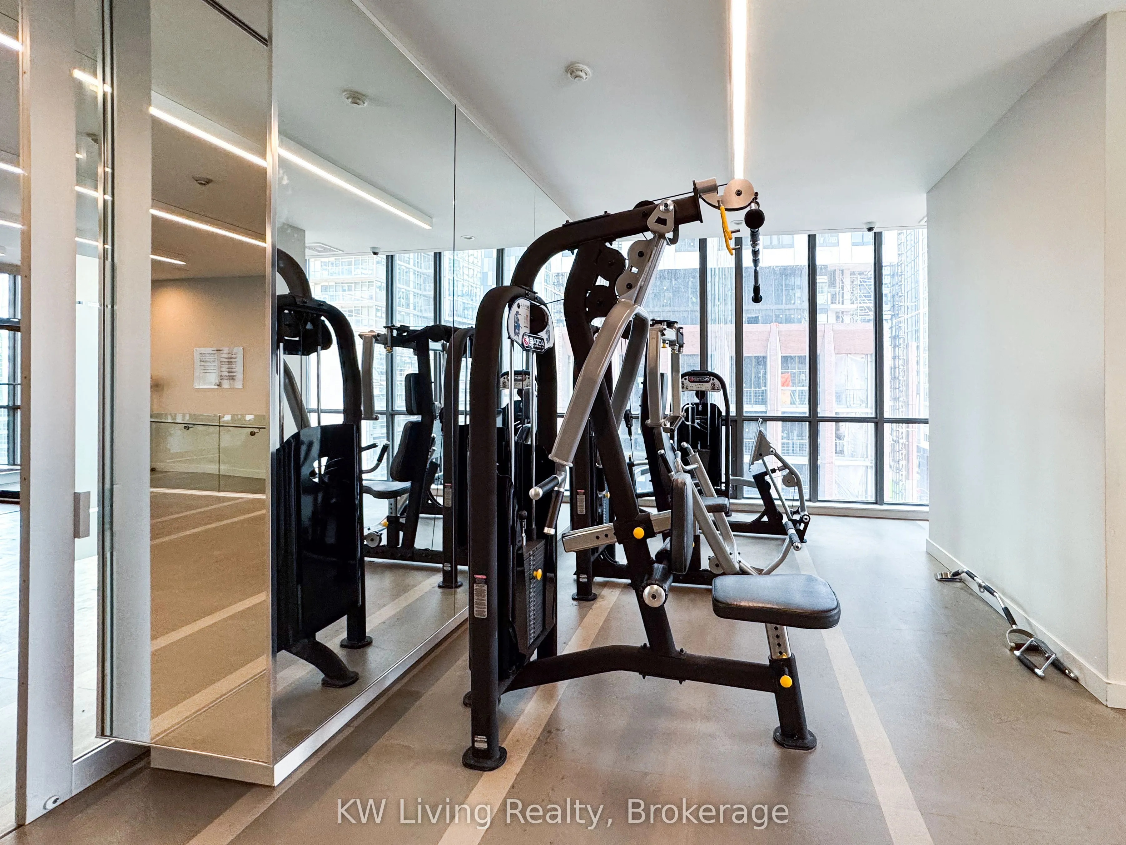 8 Charlotte Street, #2103