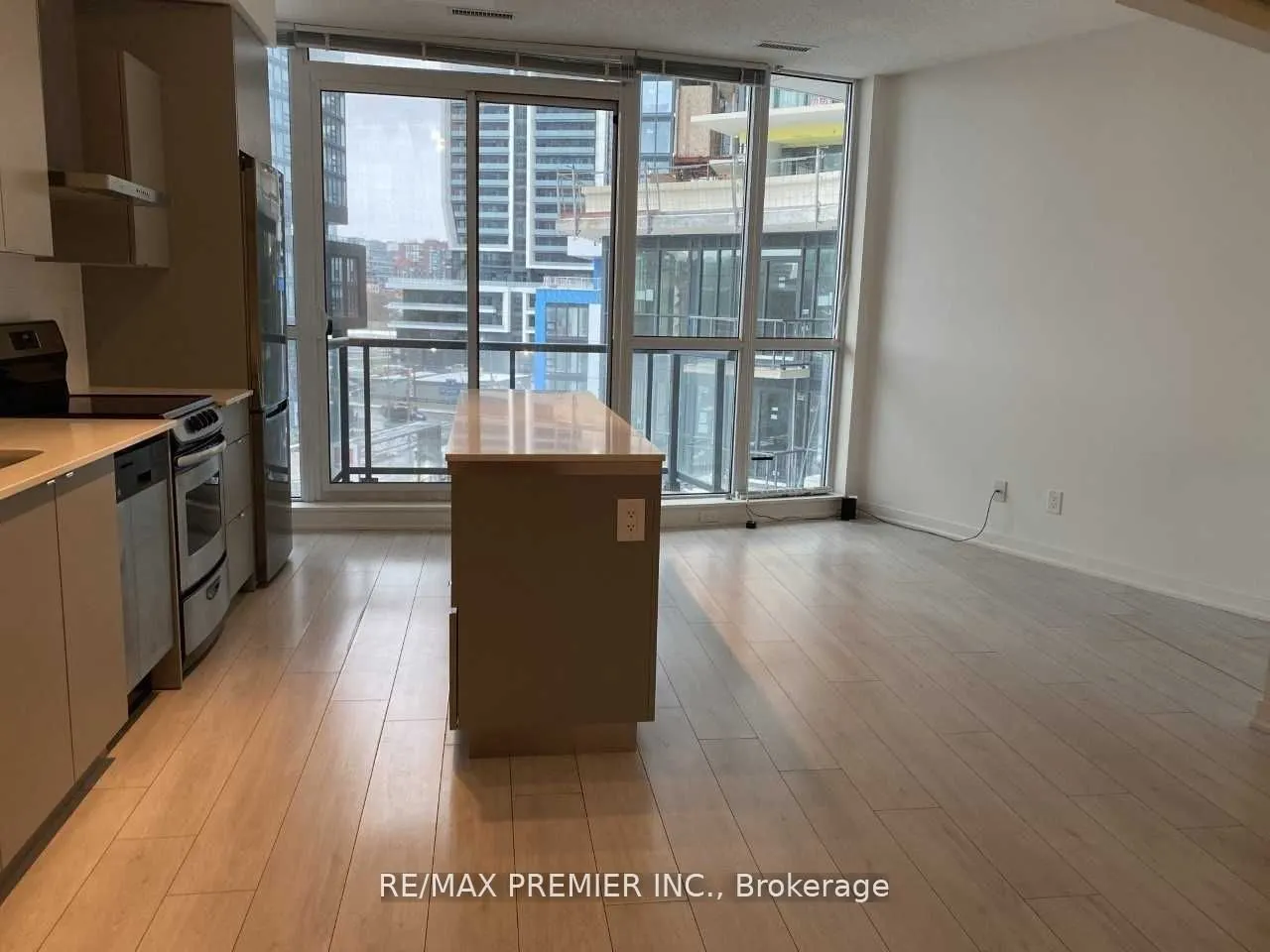 51 East Liberty Street, #415