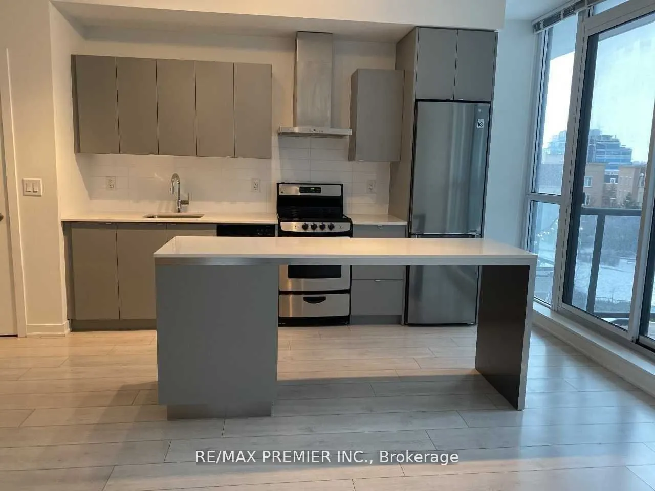 51 East Liberty Street, #415