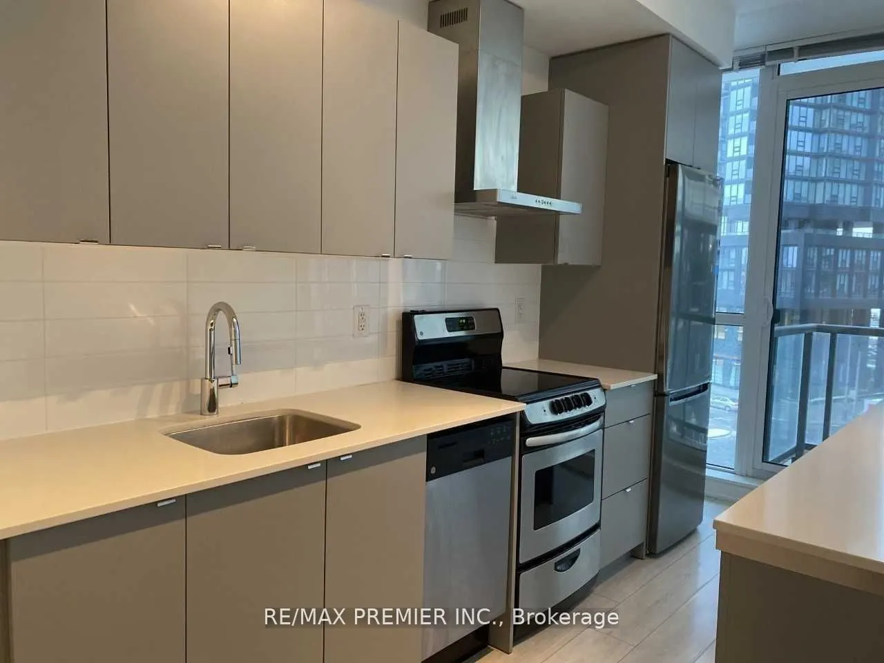 51 East Liberty Street, #415