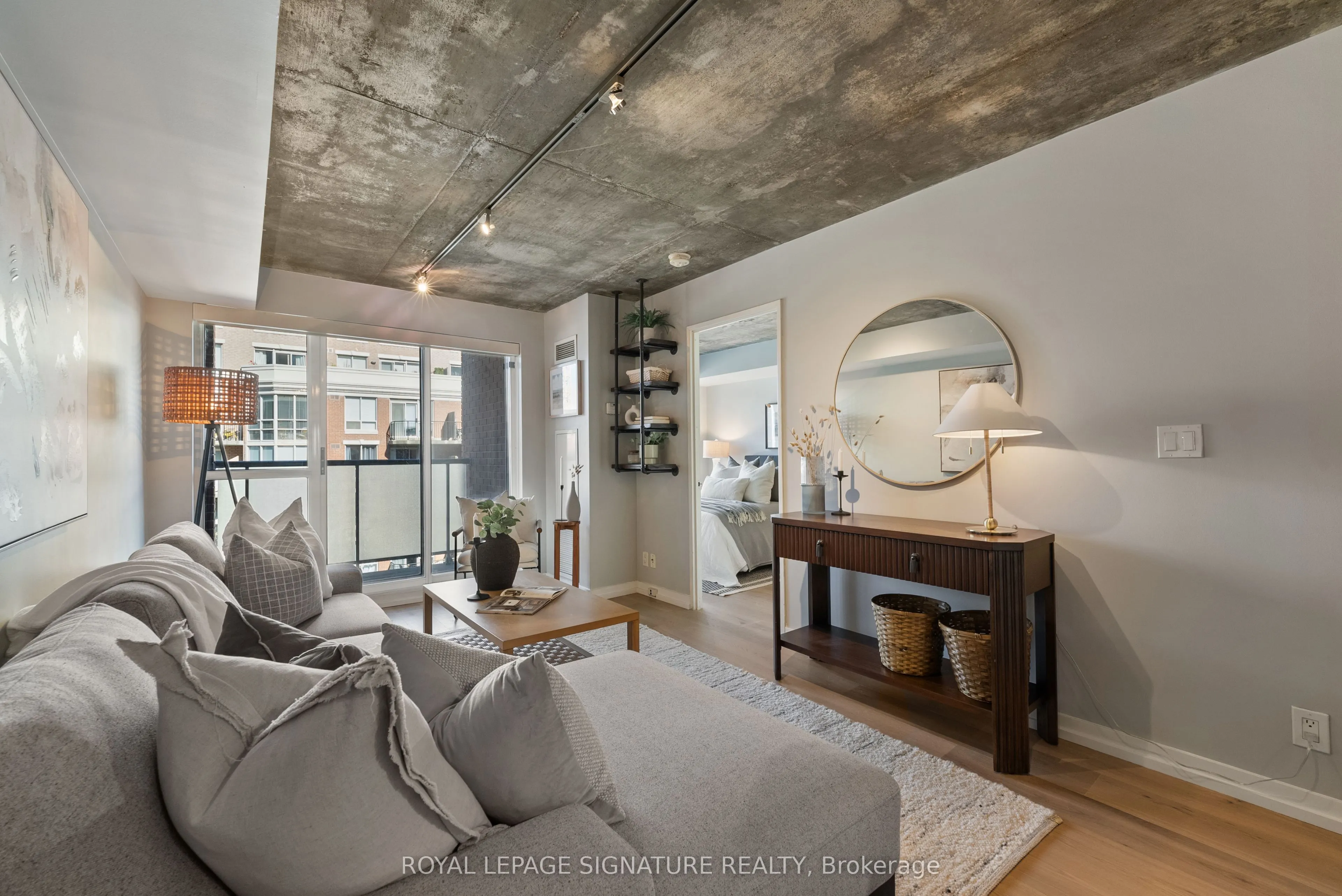 1005 King Street W, #610