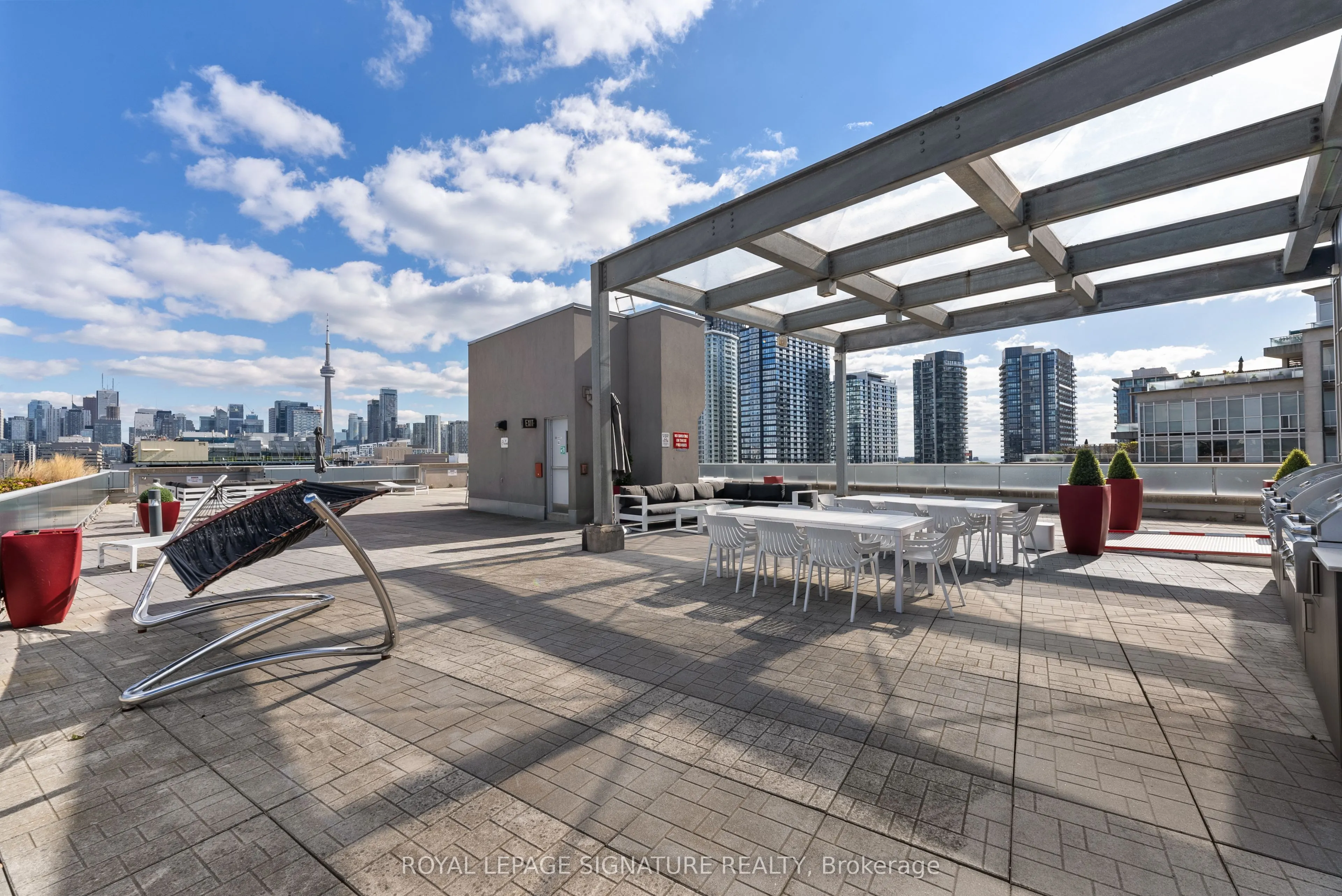 1005 King Street W, #610