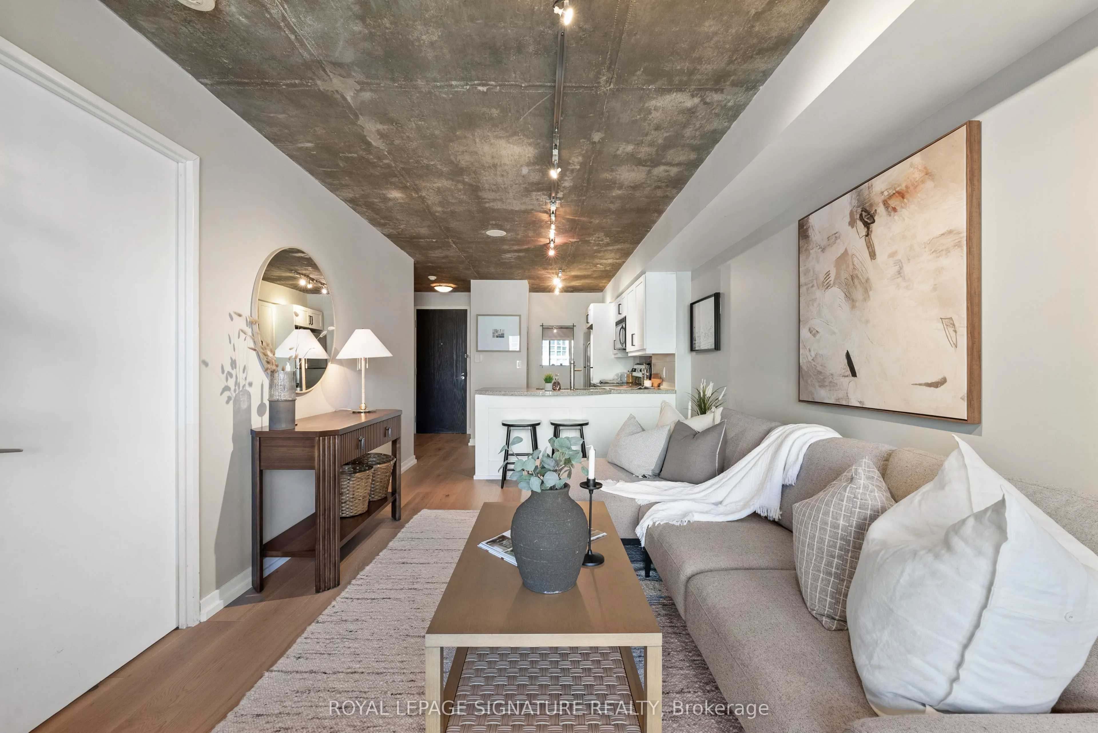 1005 King Street W, #610