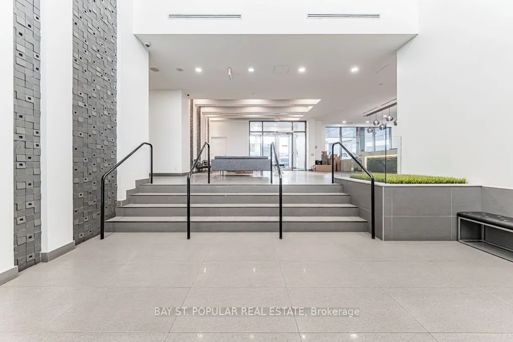 20 Bruyeres Mews, #1503
