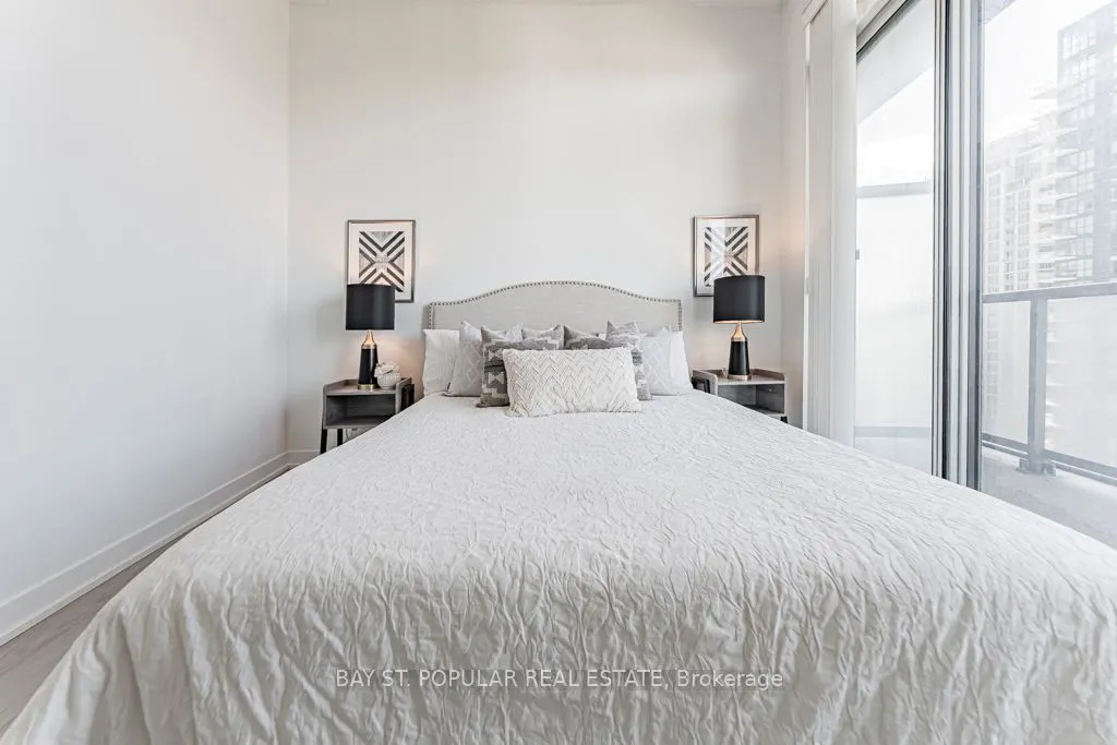 20 Bruyeres Mews, #1503