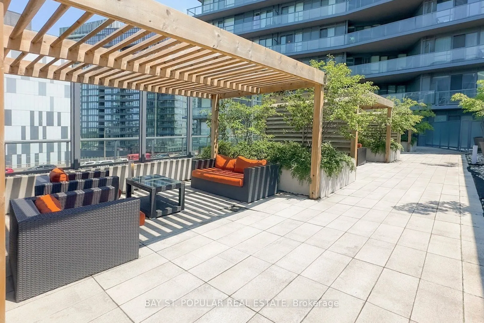 20 Bruyeres Mews, #1503
