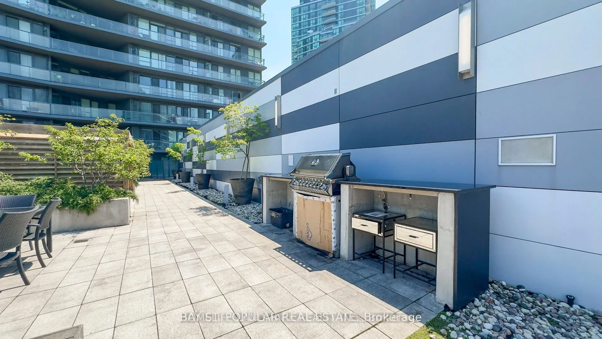 20 Bruyeres Mews, #1503
