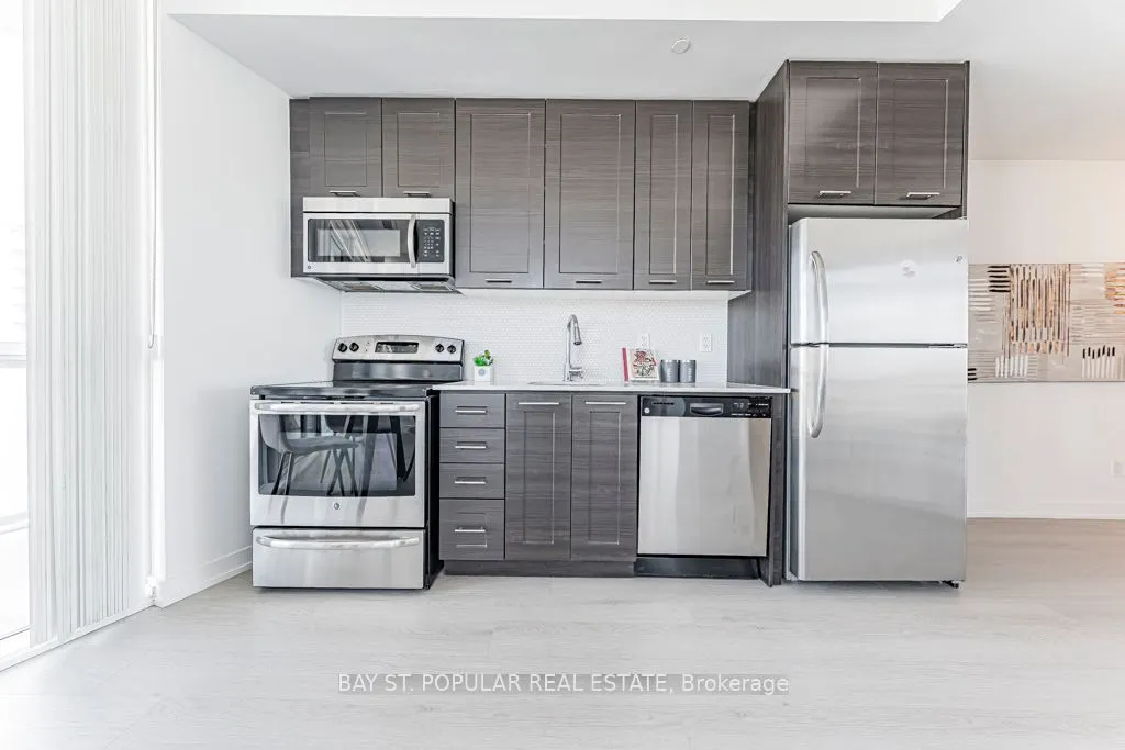 20 Bruyeres Mews, #1503