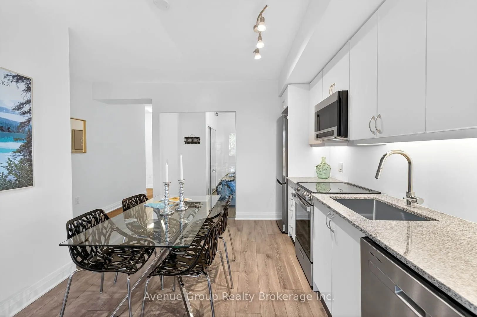 700 Sheppard Avenue W, #211