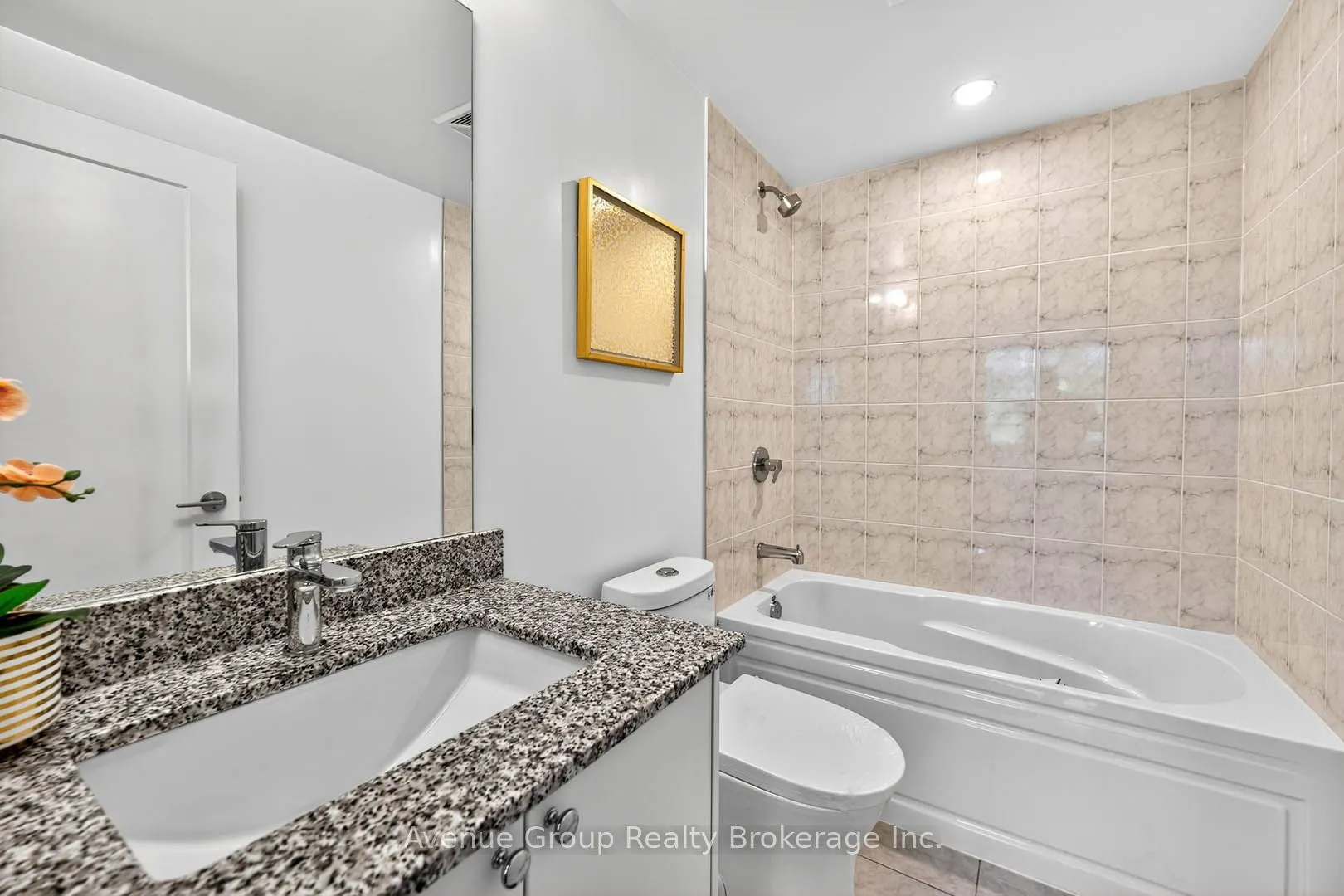 700 Sheppard Avenue W, #211