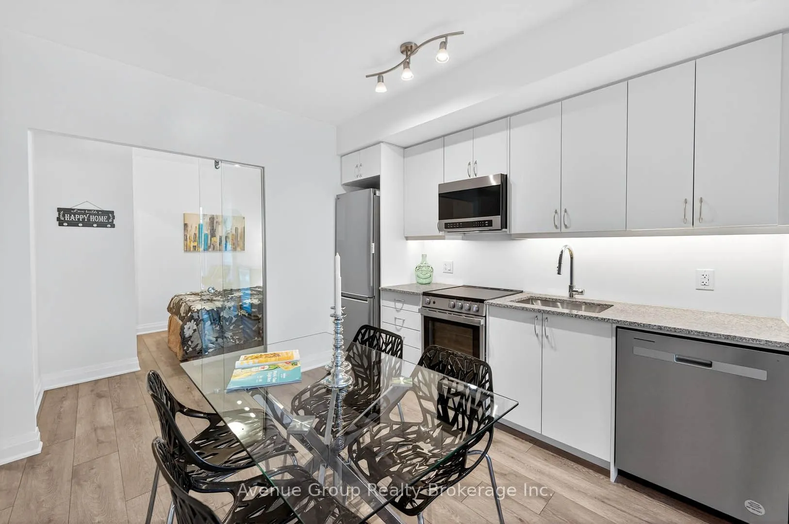 700 Sheppard Avenue W, #211
