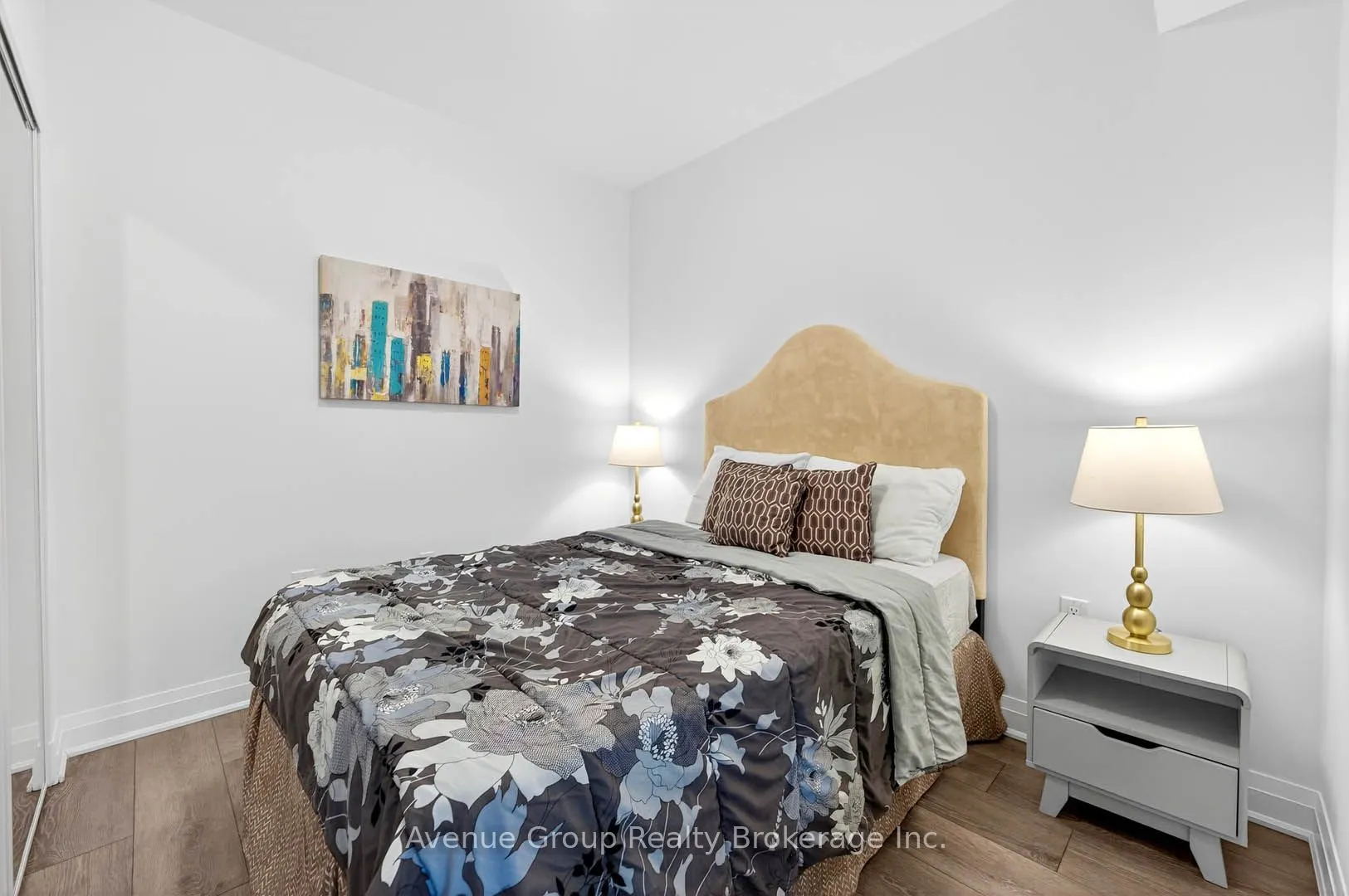 700 Sheppard Avenue W, #211