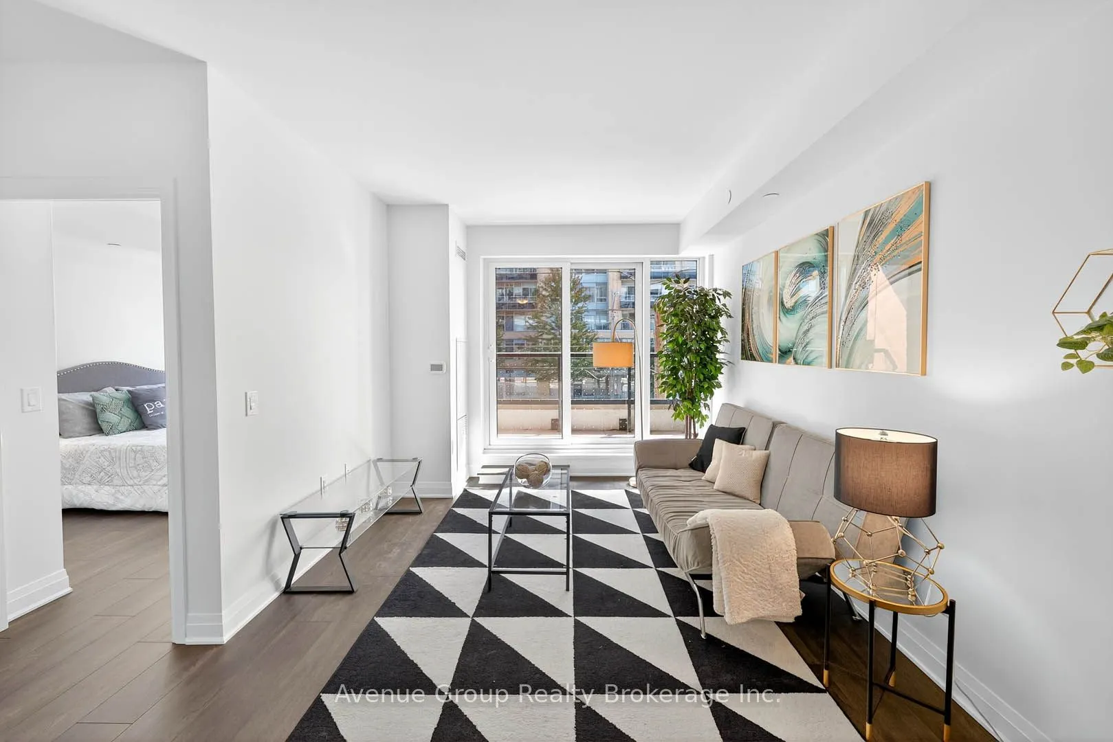 700 Sheppard Avenue W, #202