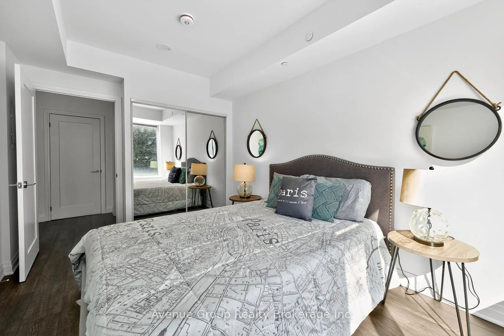 700 Sheppard Avenue W, #202