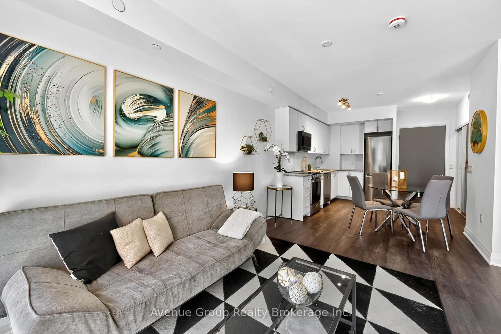 700 Sheppard Avenue W, #202