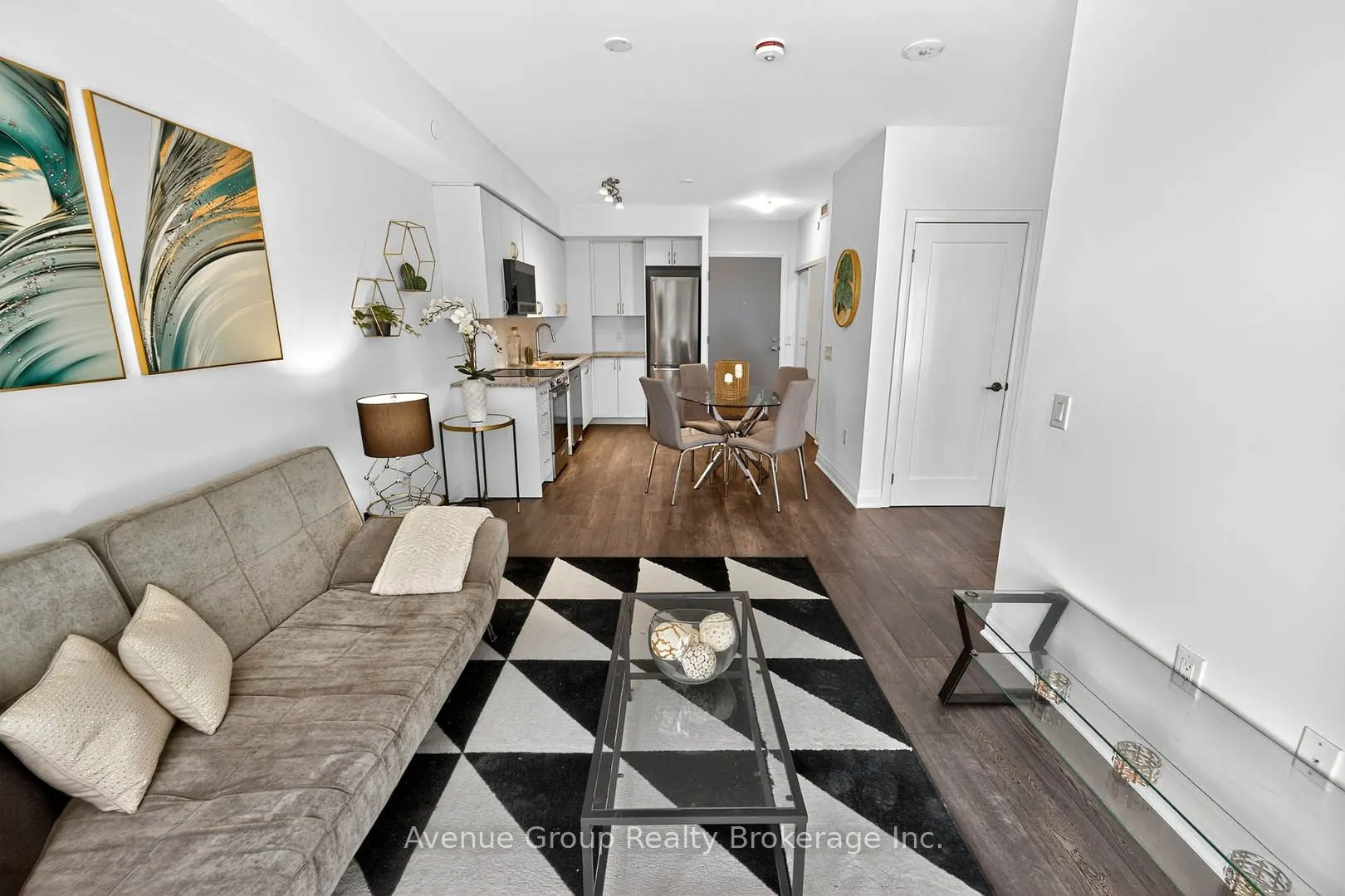 700 Sheppard Avenue W, #202