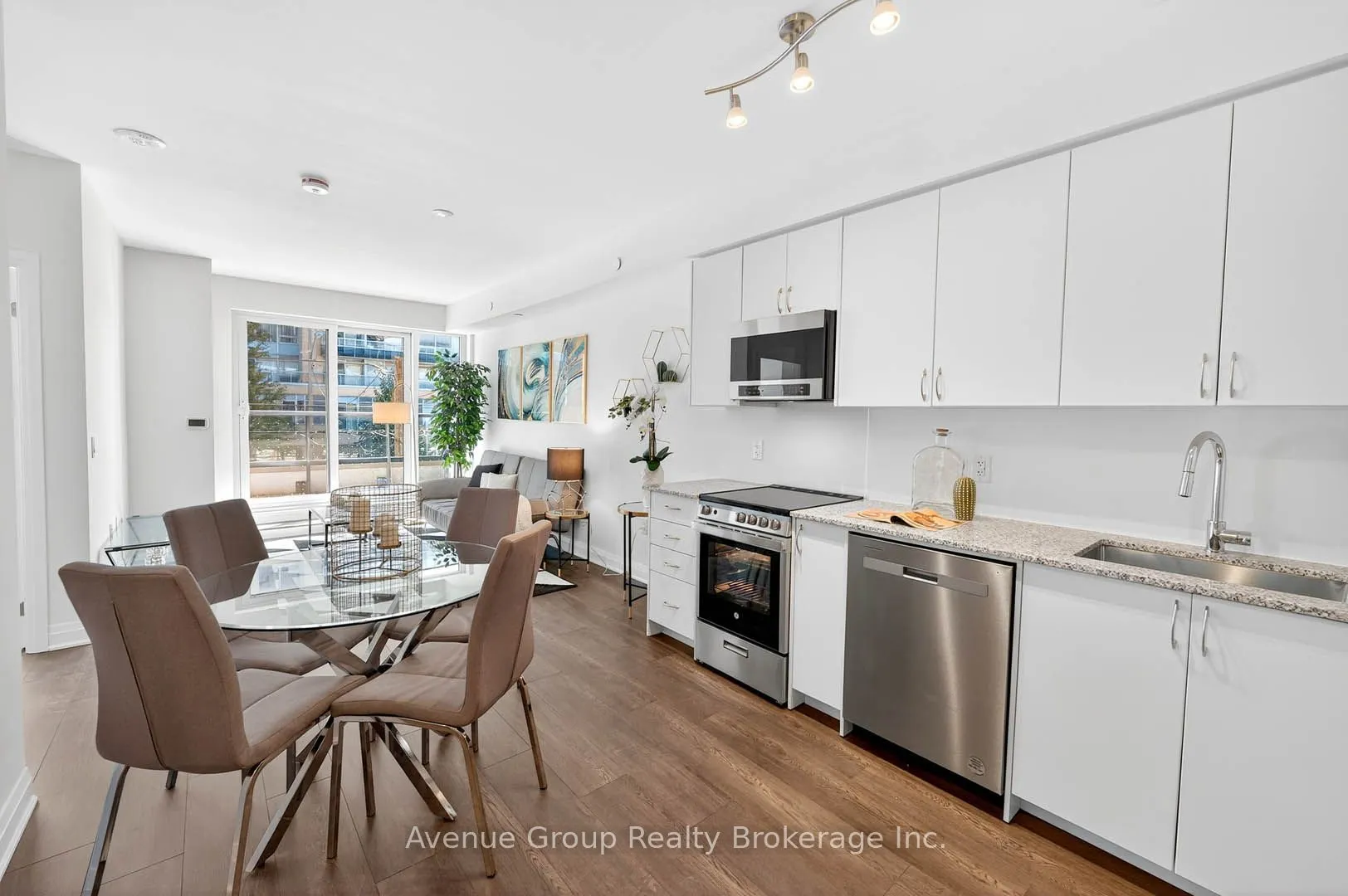 700 Sheppard Avenue W, #202