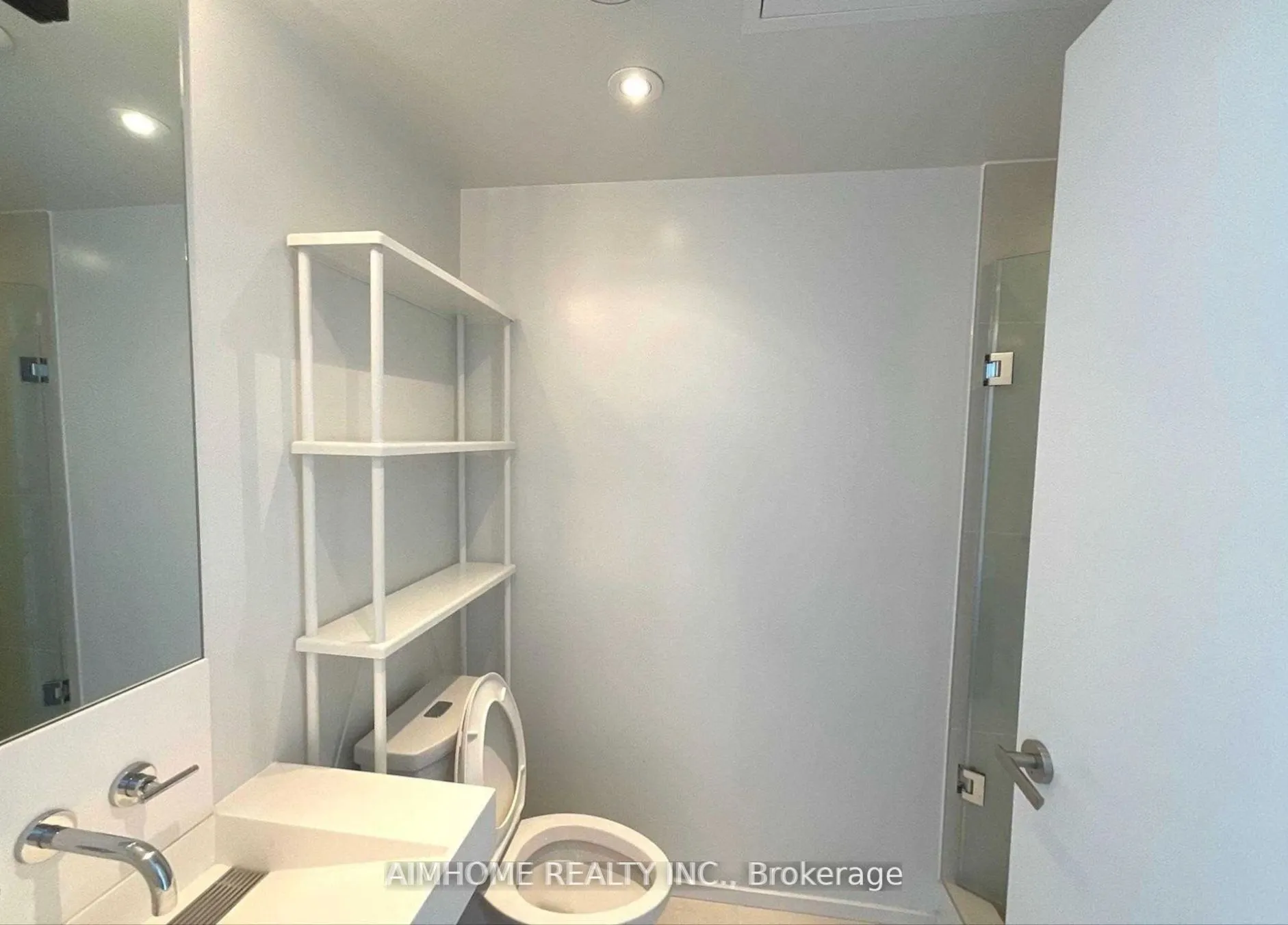 5 St Joseph Street, #3702