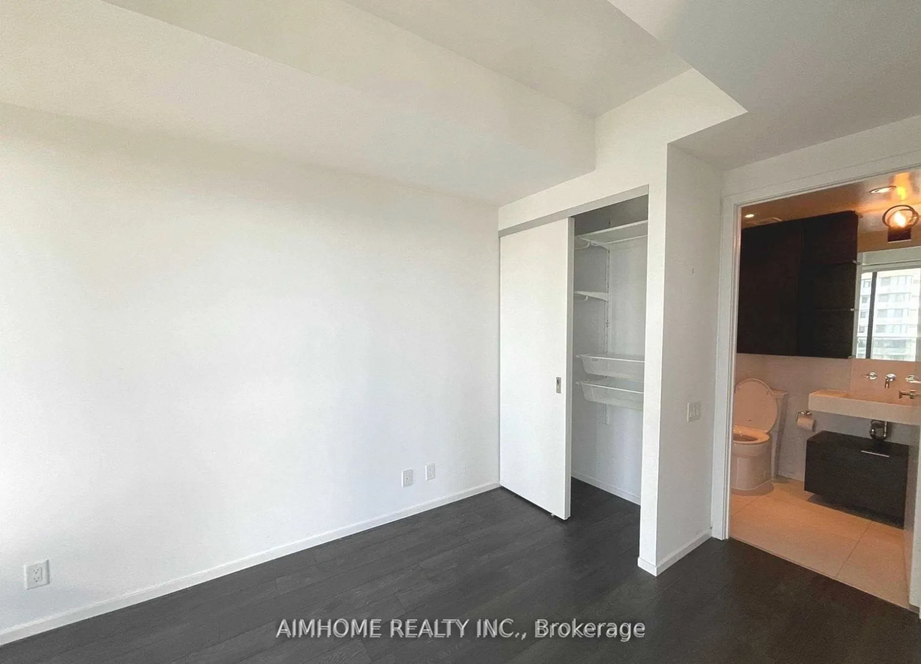 5 St Joseph Street, #3702