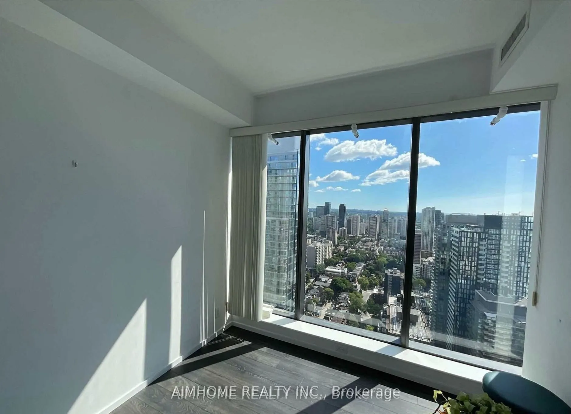 5 St Joseph Street, #3702