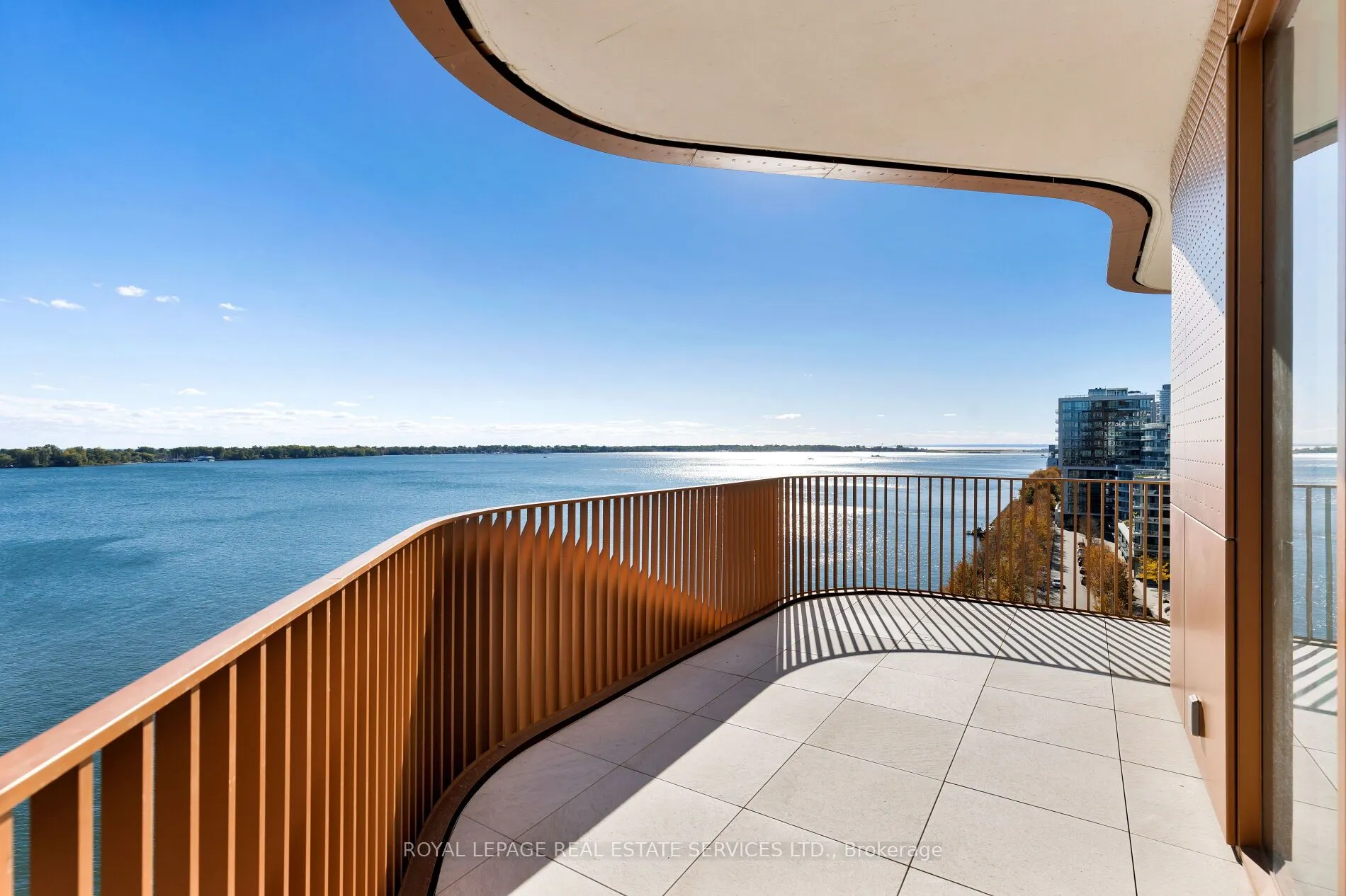 155 Merchants' Wharf, #912
