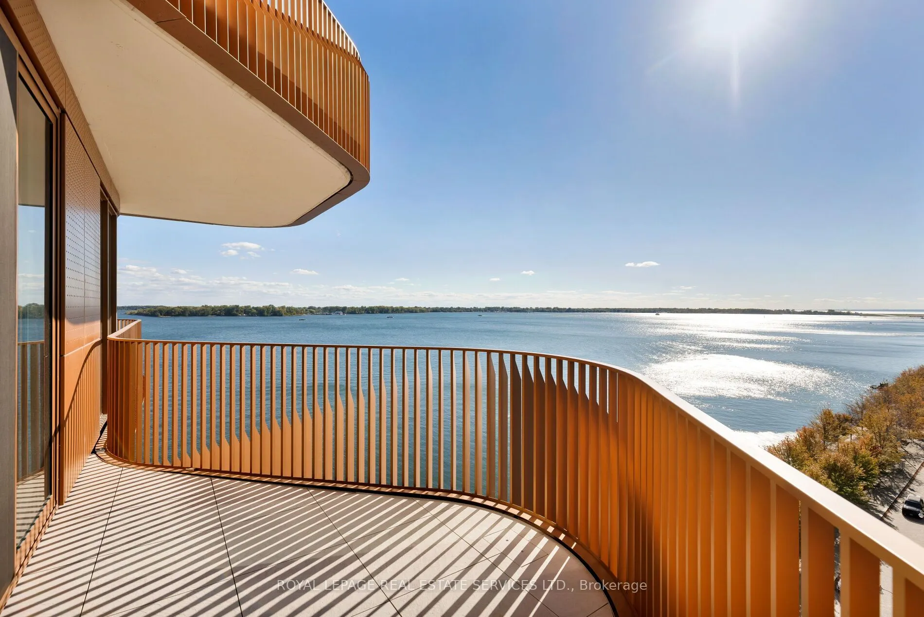 155 Merchants' Wharf, #912