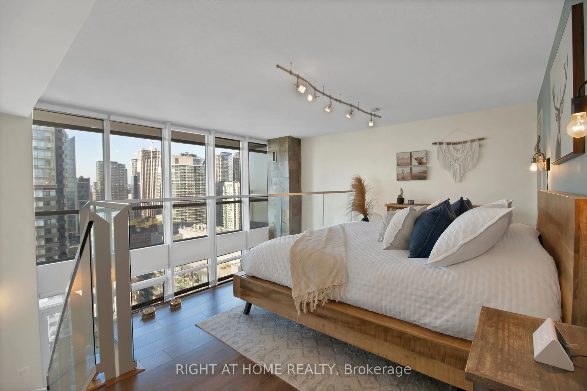 15 Fort York Boulevard, #3205