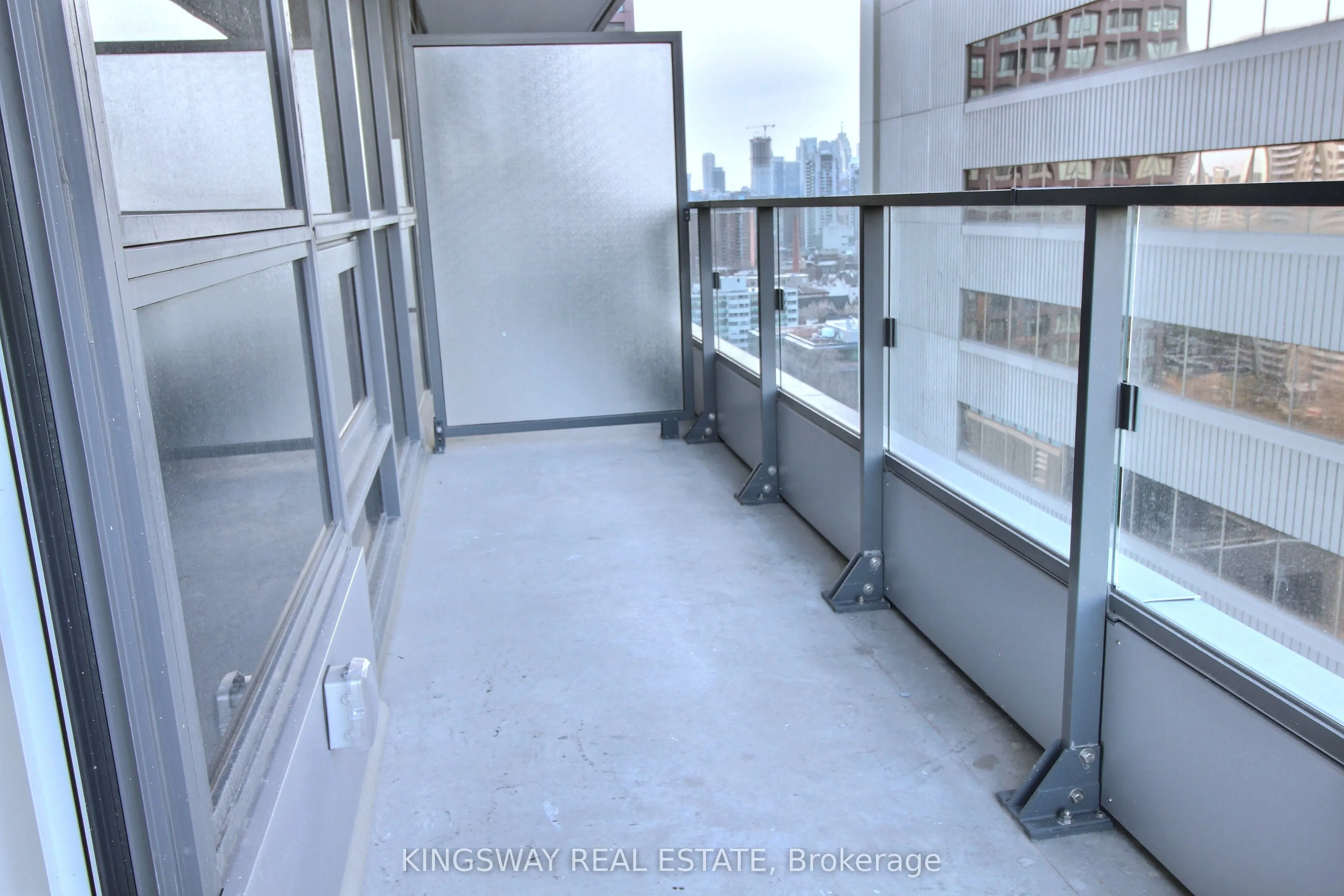 395 Bloor Street E, #1605