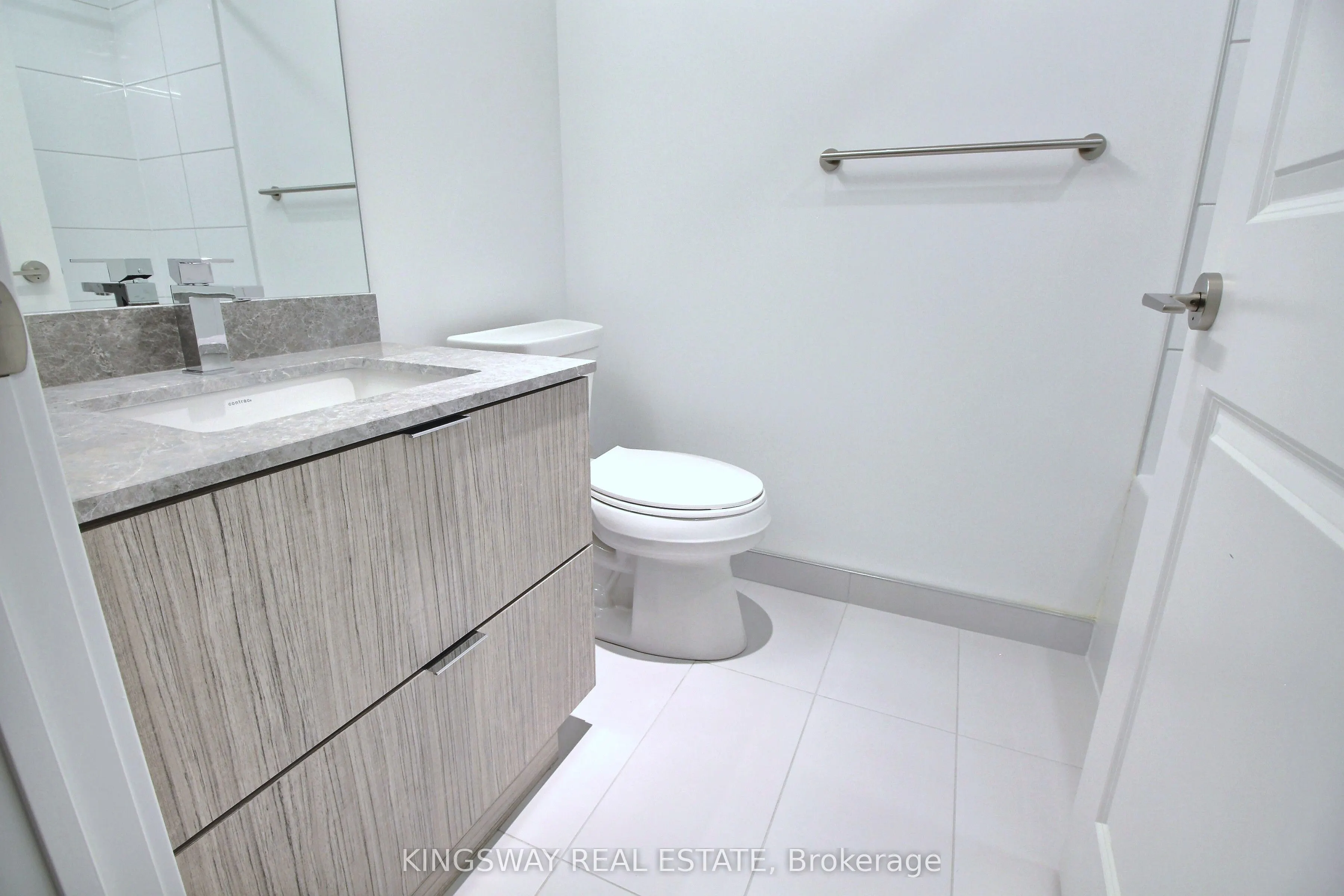 395 Bloor Street E, #1505