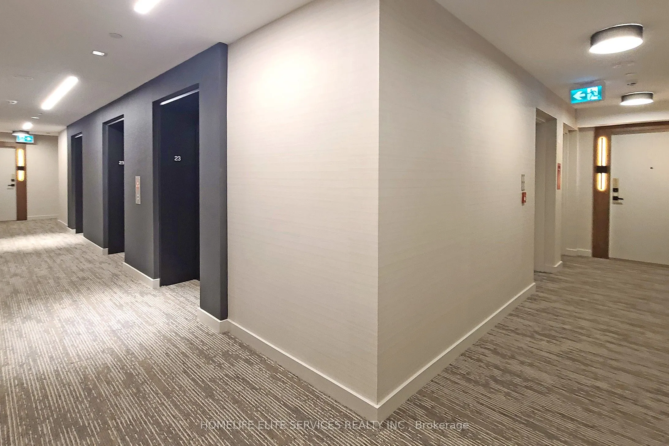 327 King Street W, #2302