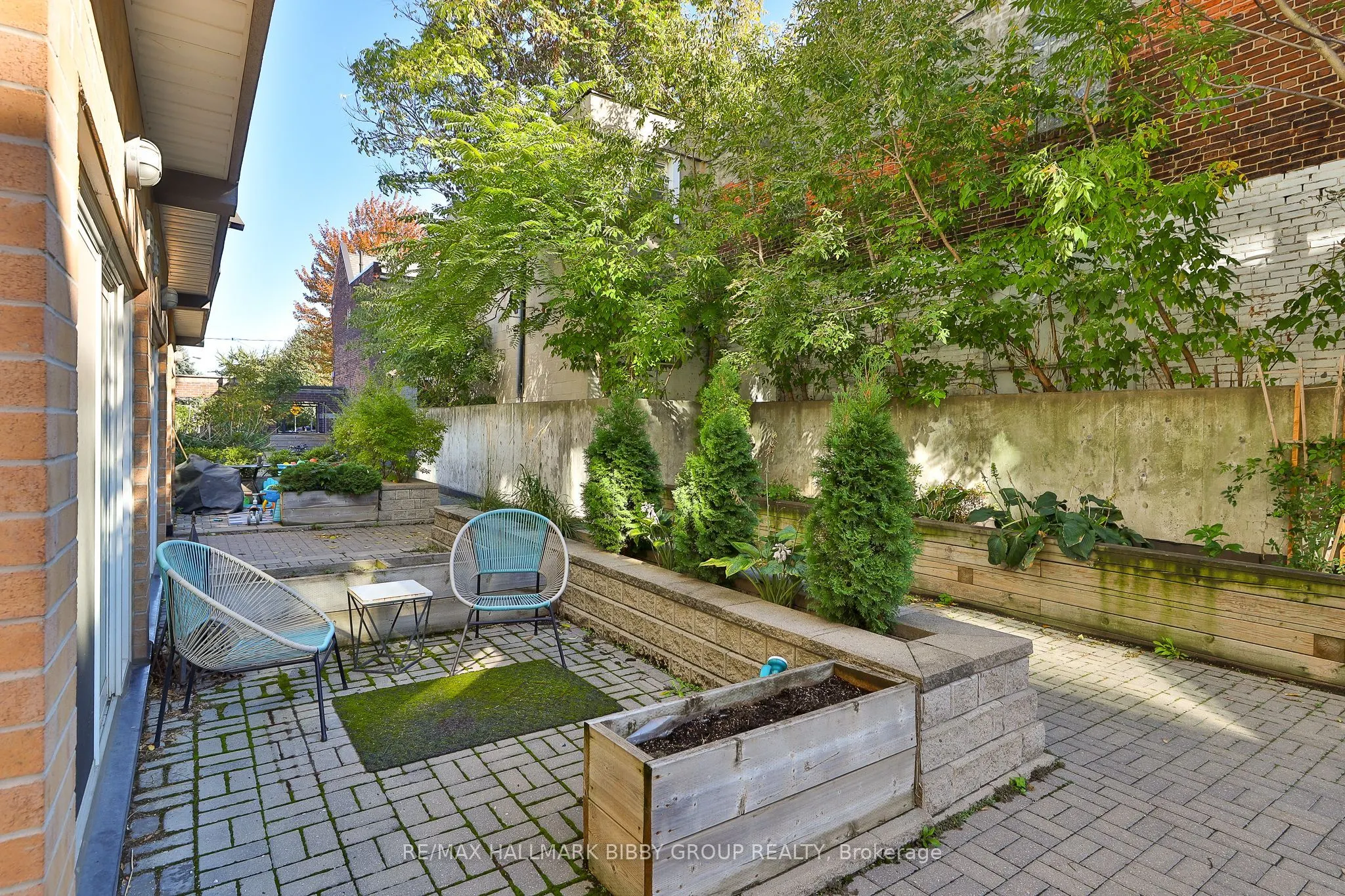 284 Brock Avenue, #20