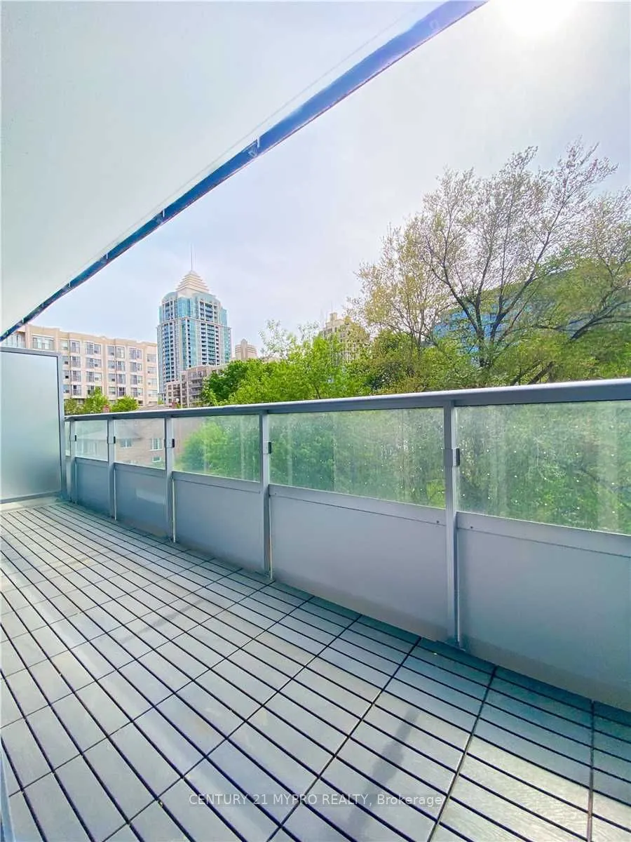 591 Sheppard Avenue E, #315