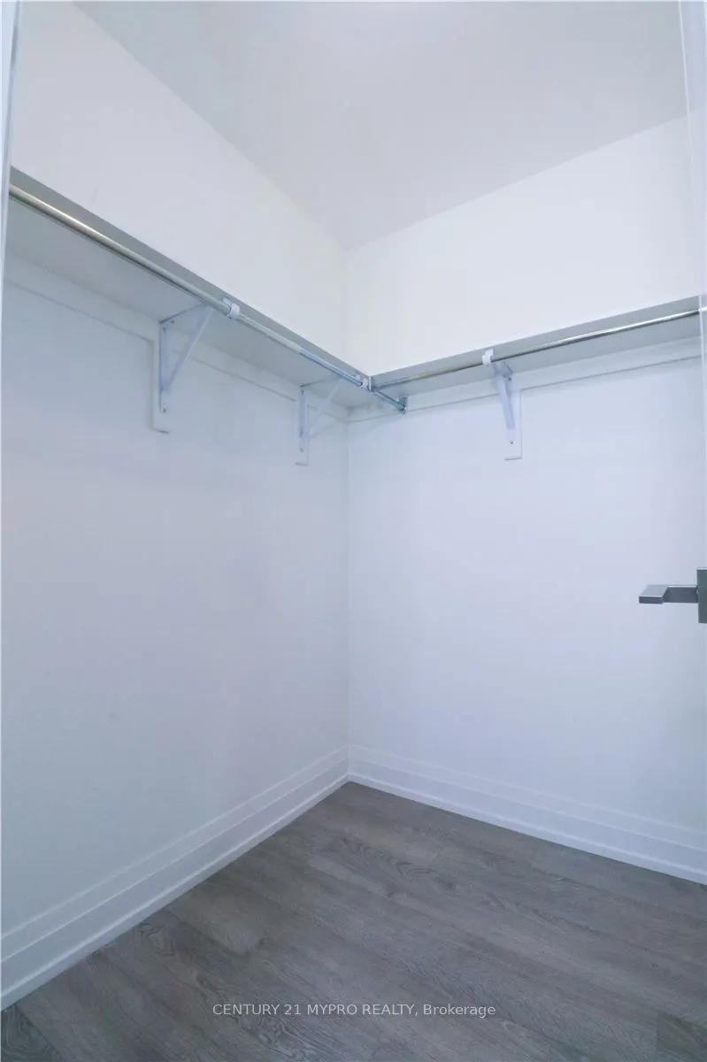 591 Sheppard Avenue E, #315